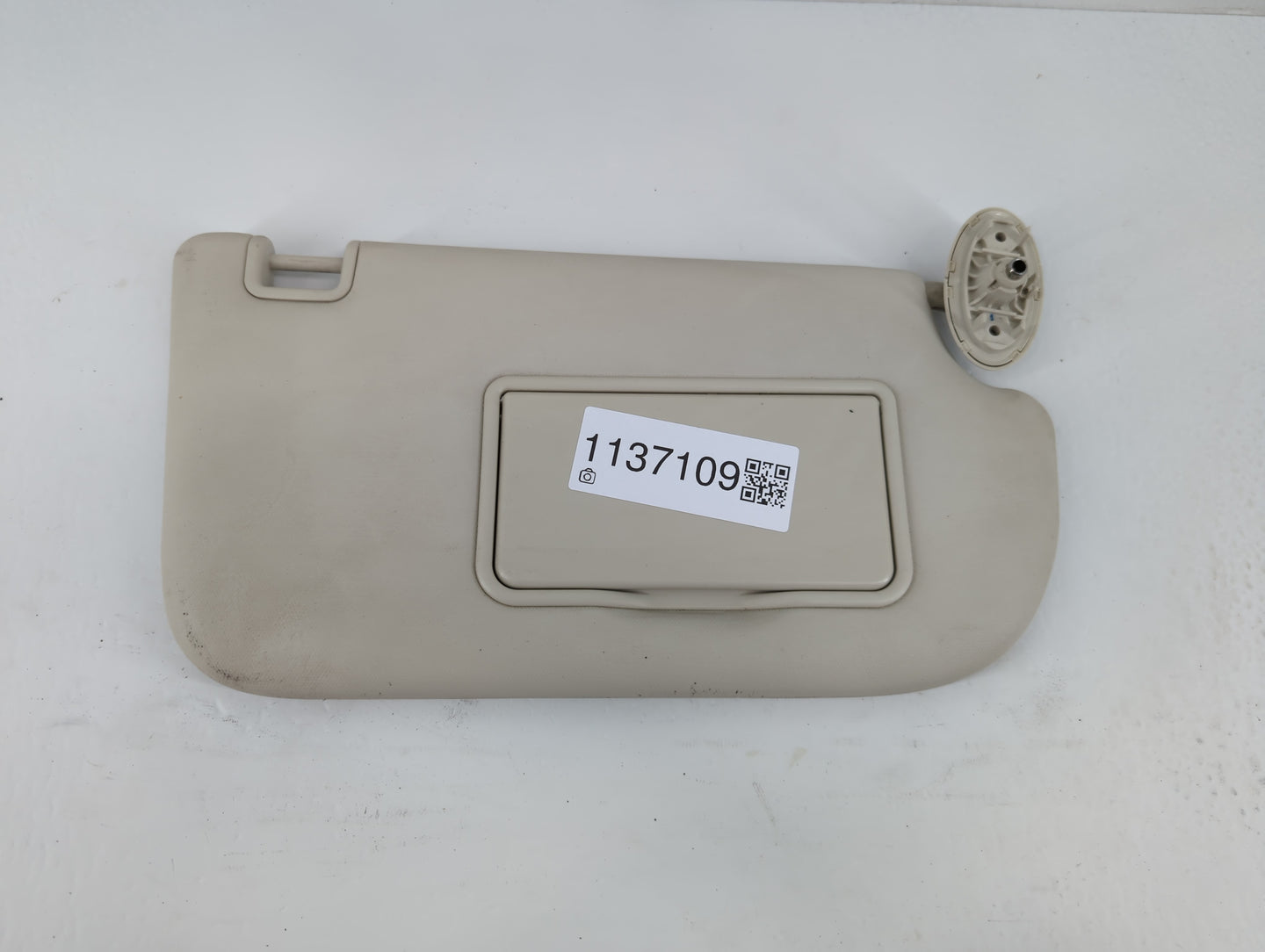 2013-2019 Ford Escape Sun Visor Shade Replacement Passenger Right Mirror Fits Fits 2013 2014 2015 2016 2017 2018 2019 OEM Us