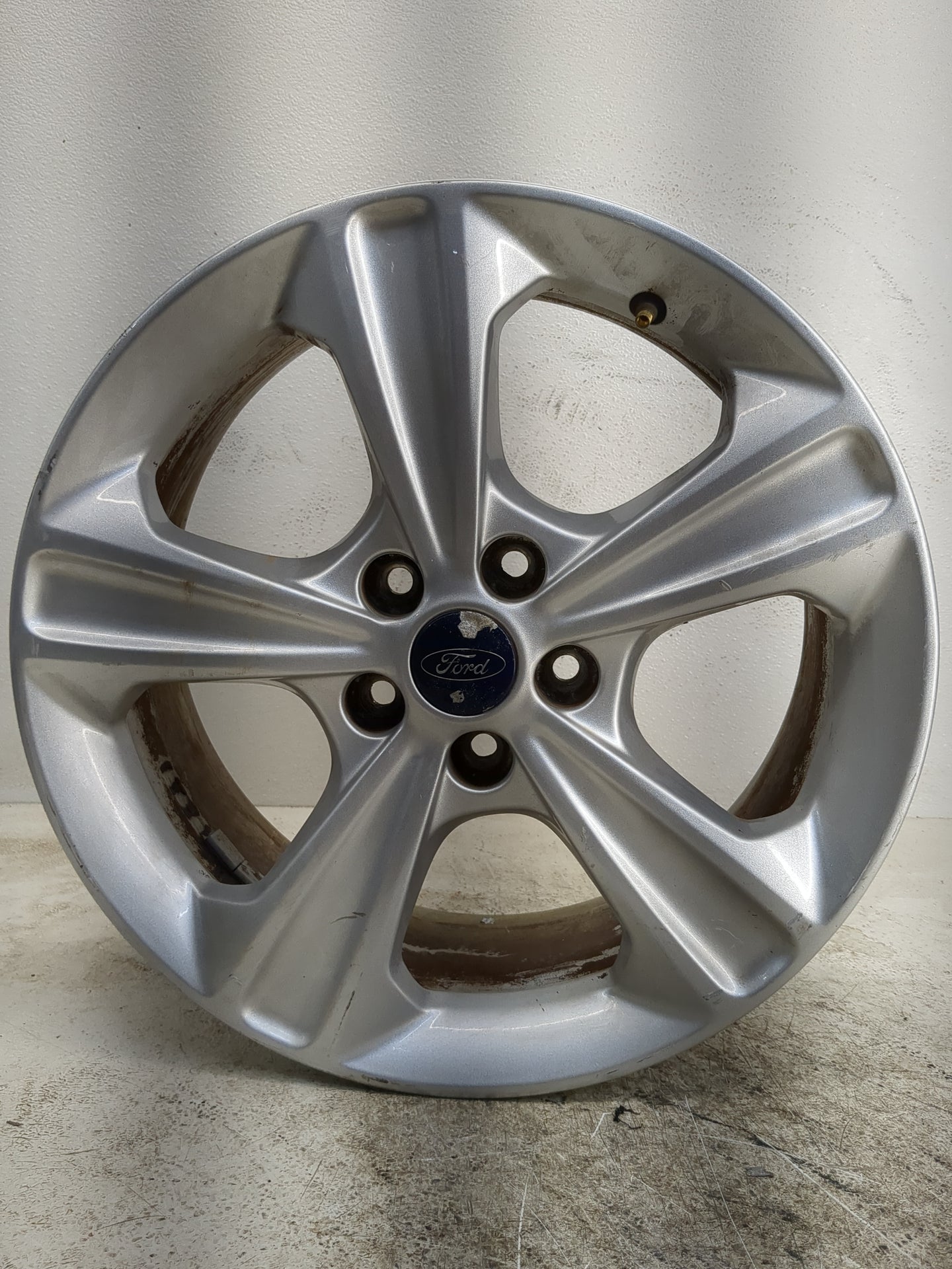 2013-2016 Ford Escape Oem Wheel Rim 1159794 - Oemusedautoparts1.com