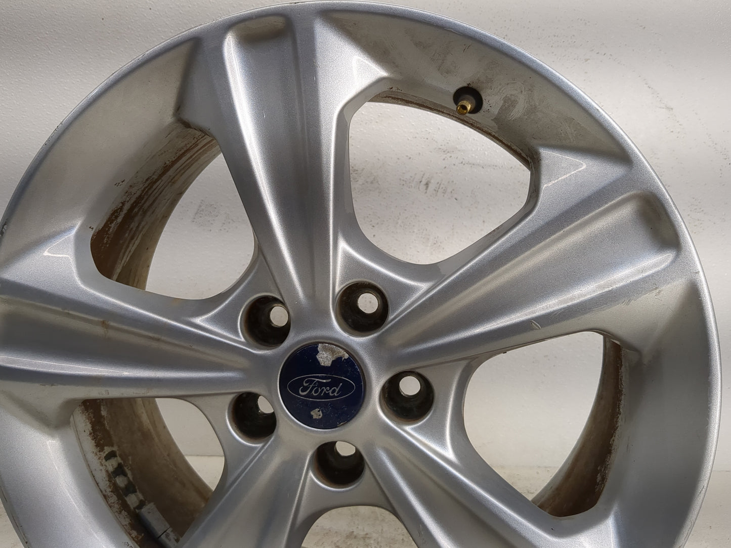 2013-2016 Ford Escape Oem Wheel Rim - Oemusedautoparts1.com
