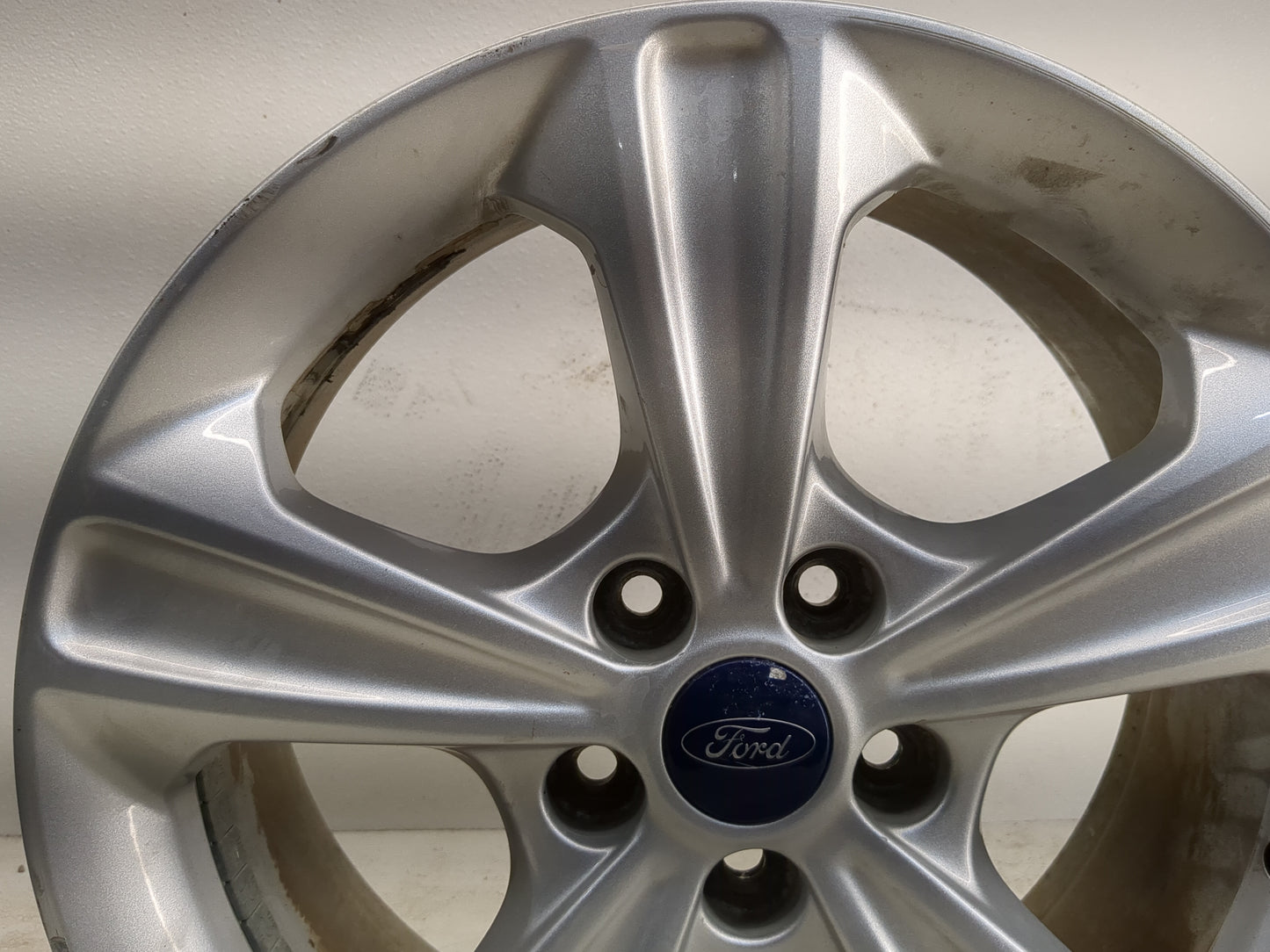 2013-2016 Ford Escape Oem Wheel Rim - Oemusedautoparts1.com