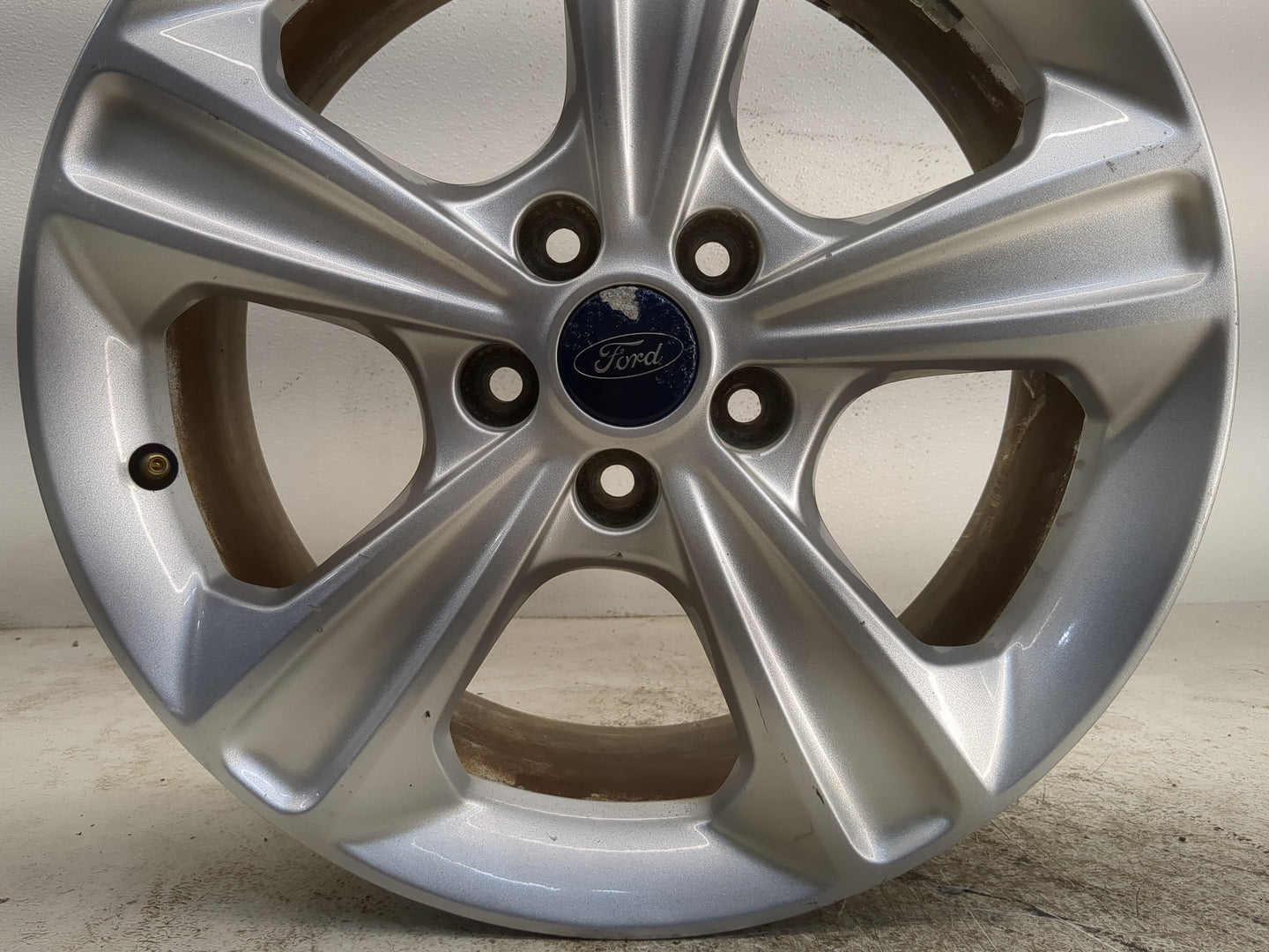 2013-2016 Ford Escape Oem Wheel Rim - Oemusedautoparts1.com
