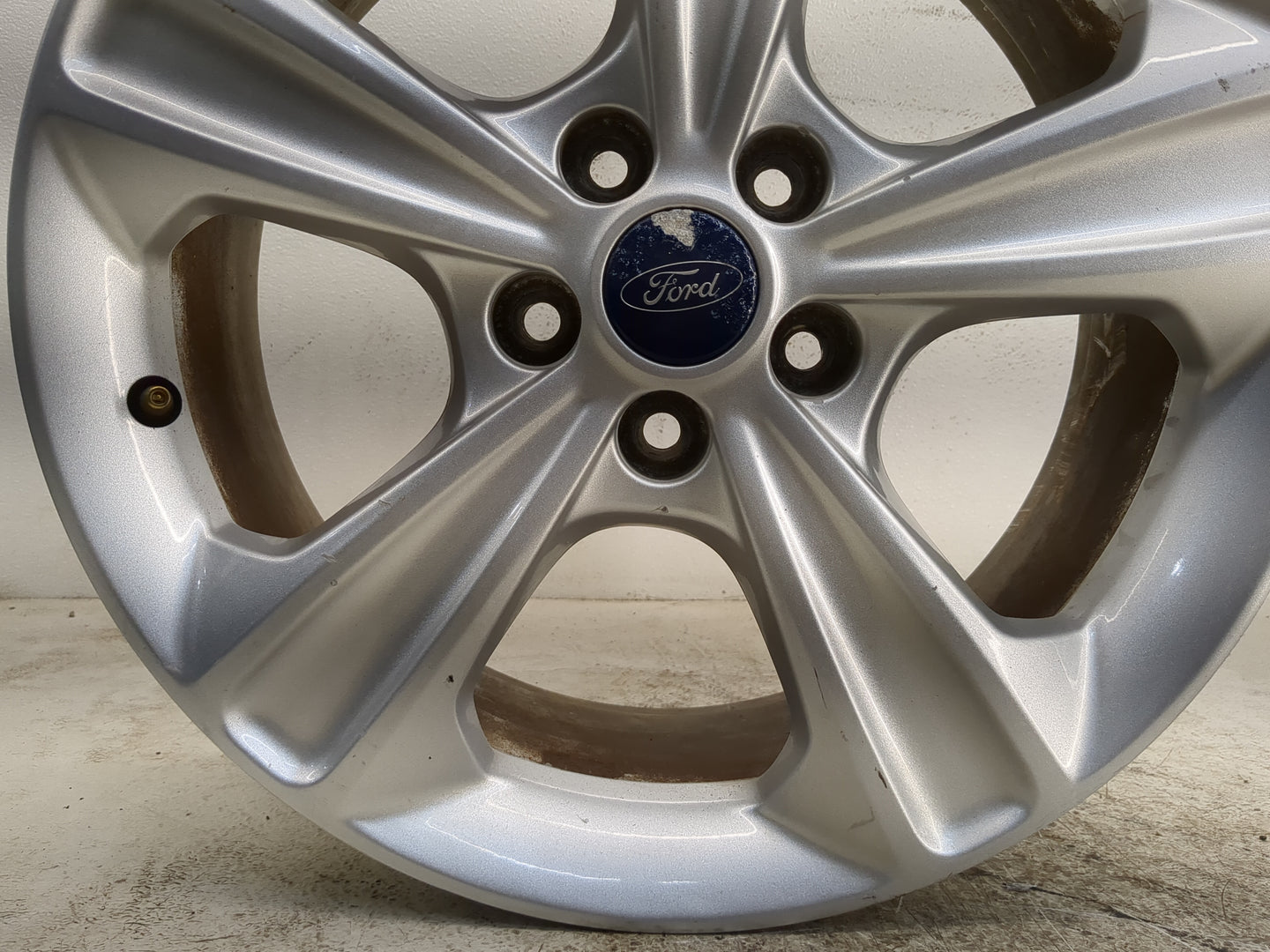 2013-2016 Ford Escape Oem Wheel Rim - Oemusedautoparts1.com