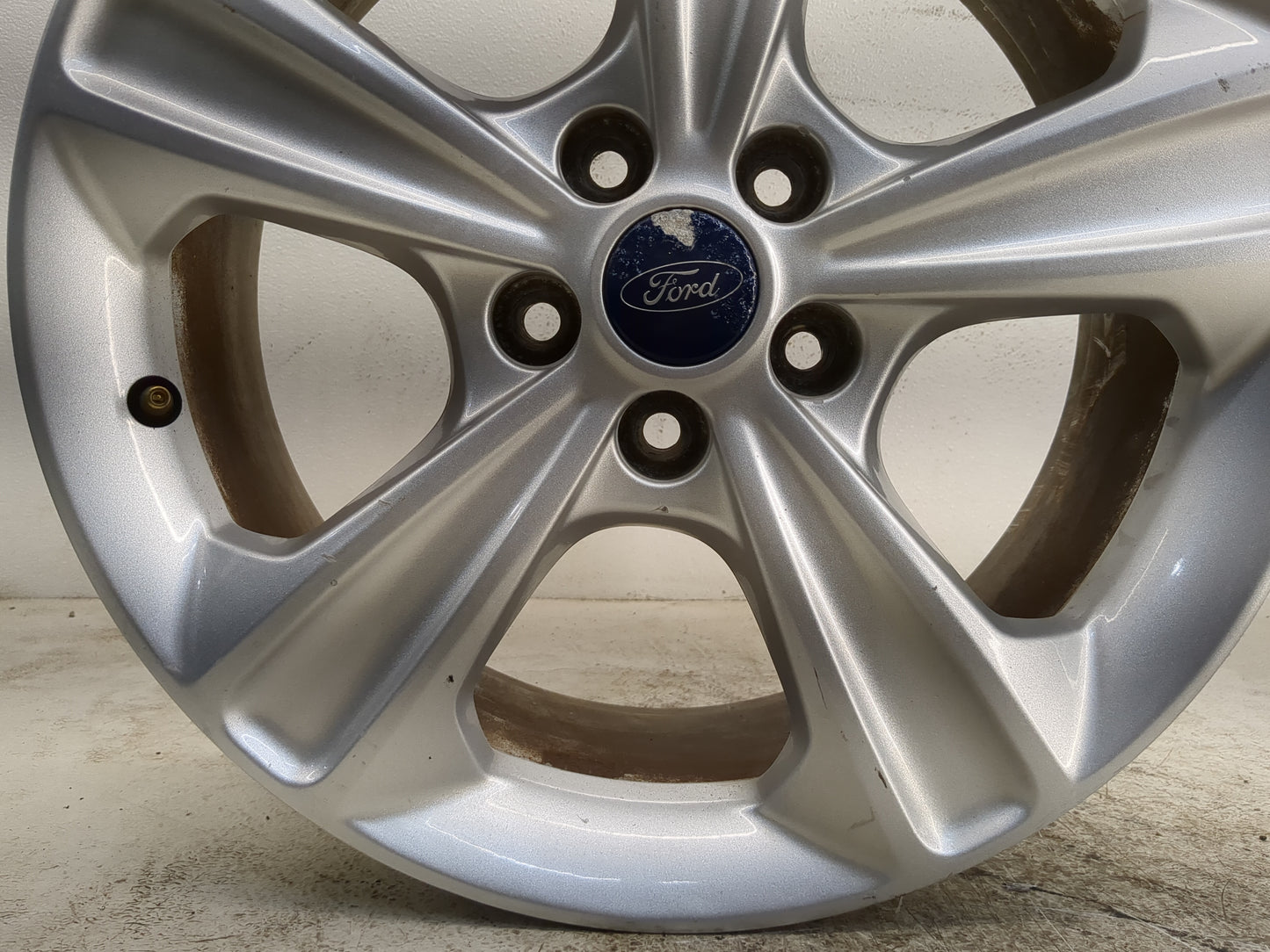 2013-2016 Ford Escape Oem Wheel Rim - Oemusedautoparts1.com