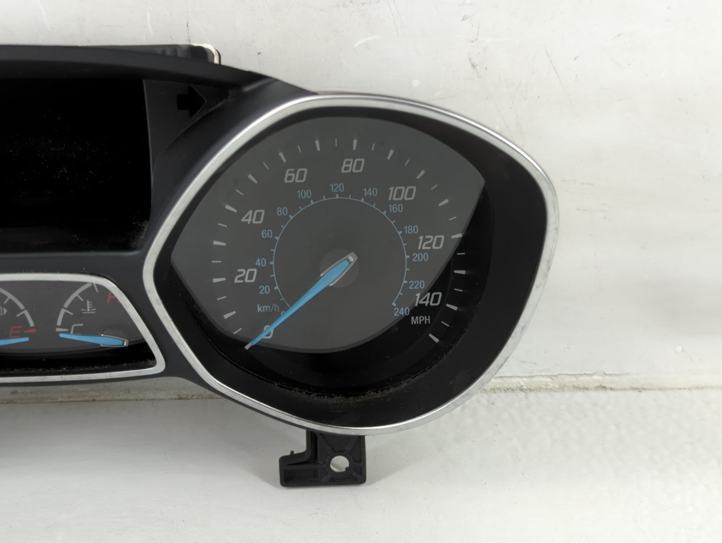 2013-2014 Ford Escape Instrument Cluster Speedometer Gauges P/N:CL8F-10894-B Fits Fits 2013 2014 OEM Used Auto Parts - Oemus