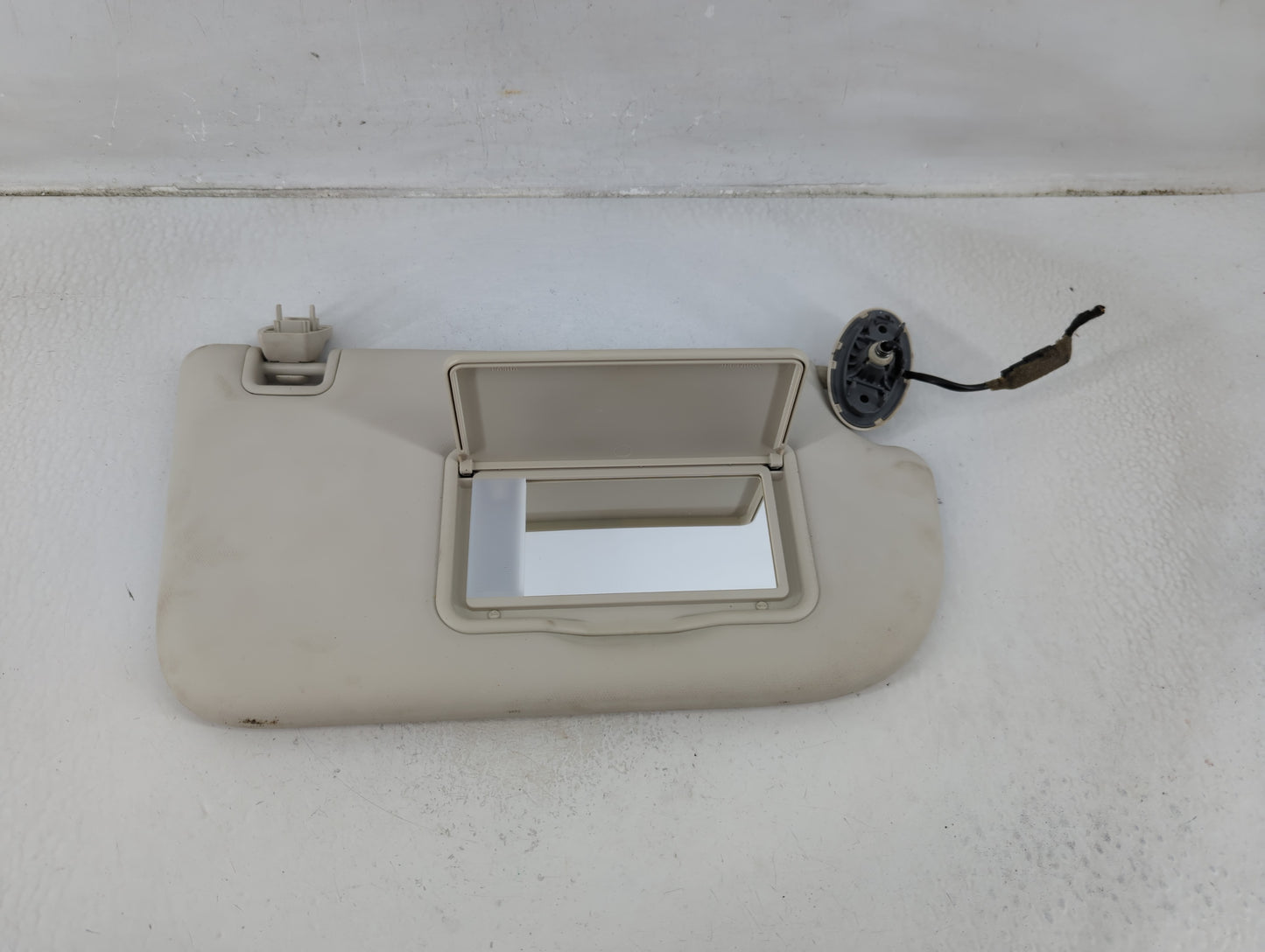 2013-2019 Ford Escape Sun Visor Shade Replacement Passenger Right Mirror Fits Fits 2013 2014 2015 2016 2017 2018 2019 OEM Us