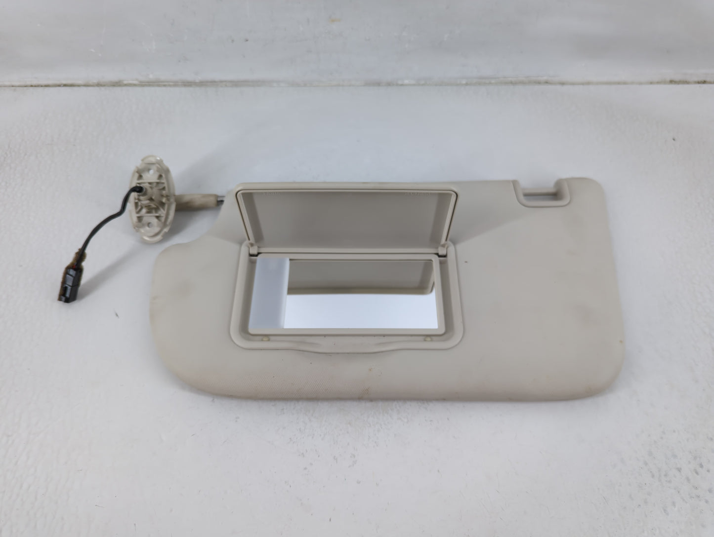 2013-2019 Ford Escape Sun Visor Shade Replacement Driver Left Mirror Fits Fits 2013 2014 2015 2016 2017 2018 2019 OEM Used A