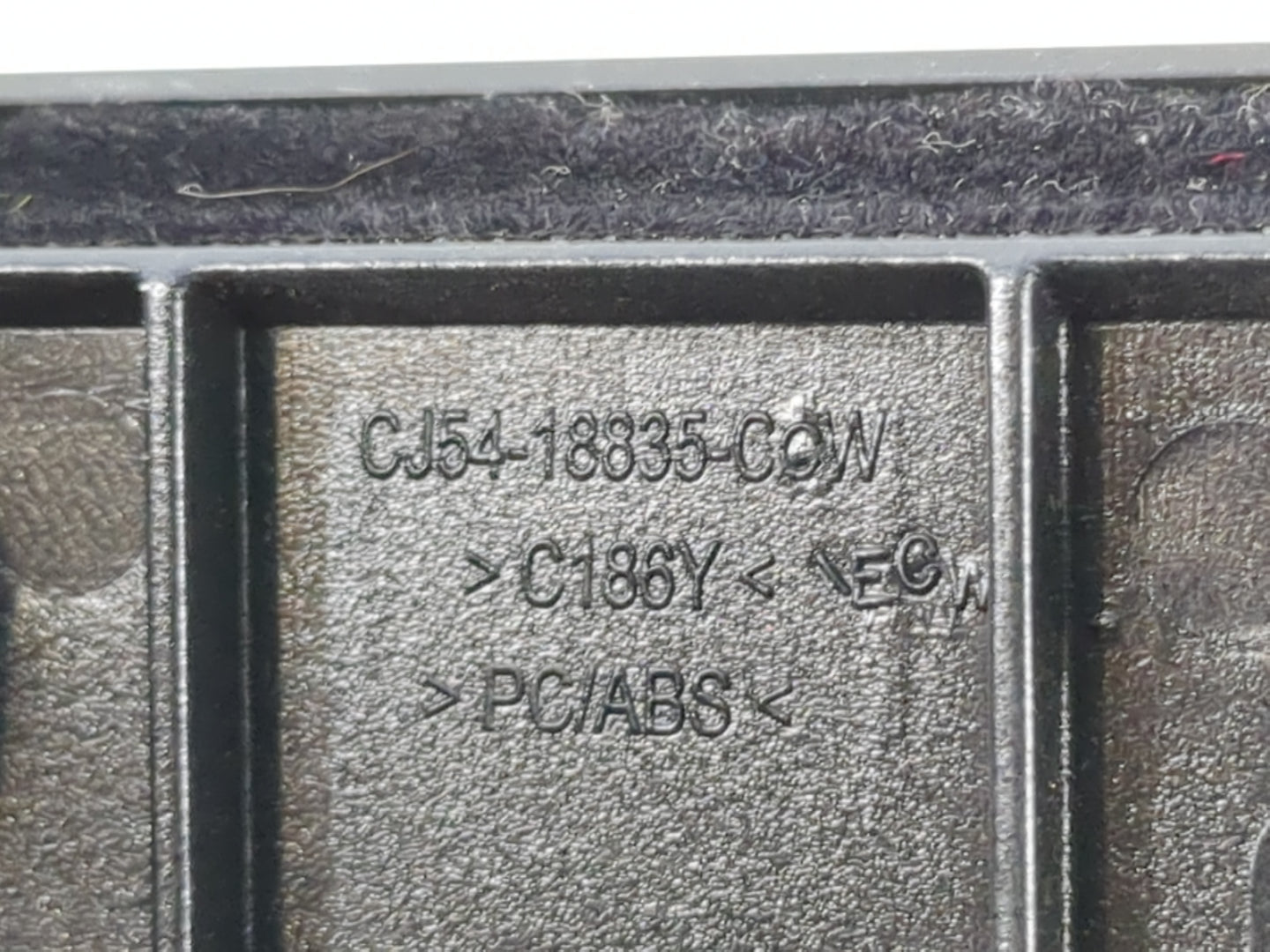 2013-2016 Ford Escape Radio AM FM Cd Player Receiver Replacement P/N:CJ54-18835 Fits Fits 2013 2014 2015 2016 OEM Used Auto 