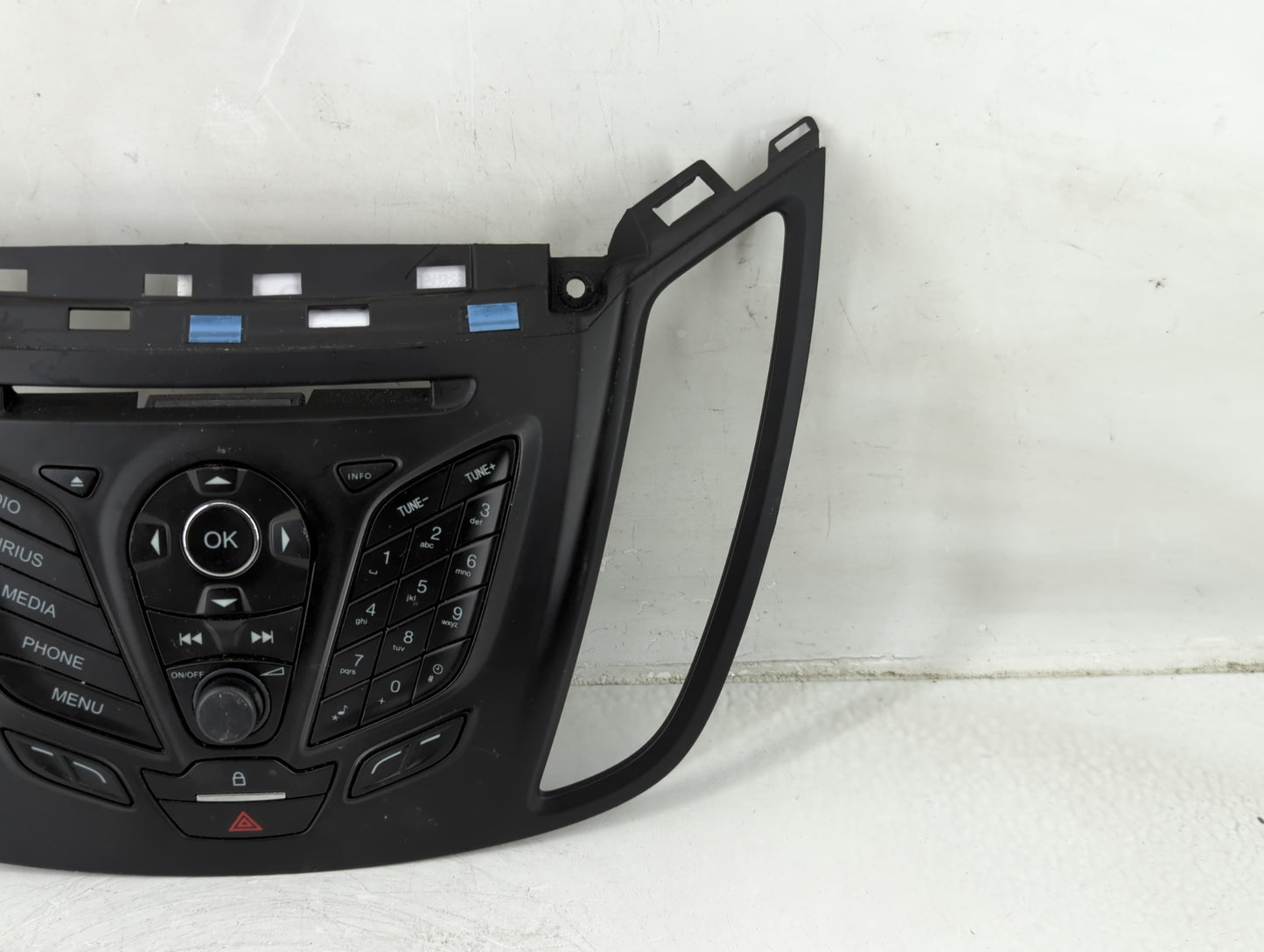2013-2015 Ford Escape Radio AM FM Cd Player Receiver Replacement P/N:CJ54 18835 AE3 Fits Fits 2013 2014 2015 OEM Used Auto P