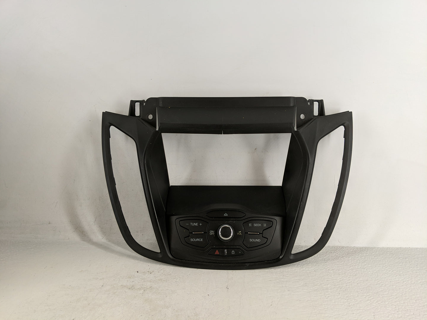 2013-2016 Ford Escape Radio AM FM Cd Player Receiver Replacement P/N:CJ54-18835-CCW Fits Fits 2013 2014 2015 2016 OEM Used A