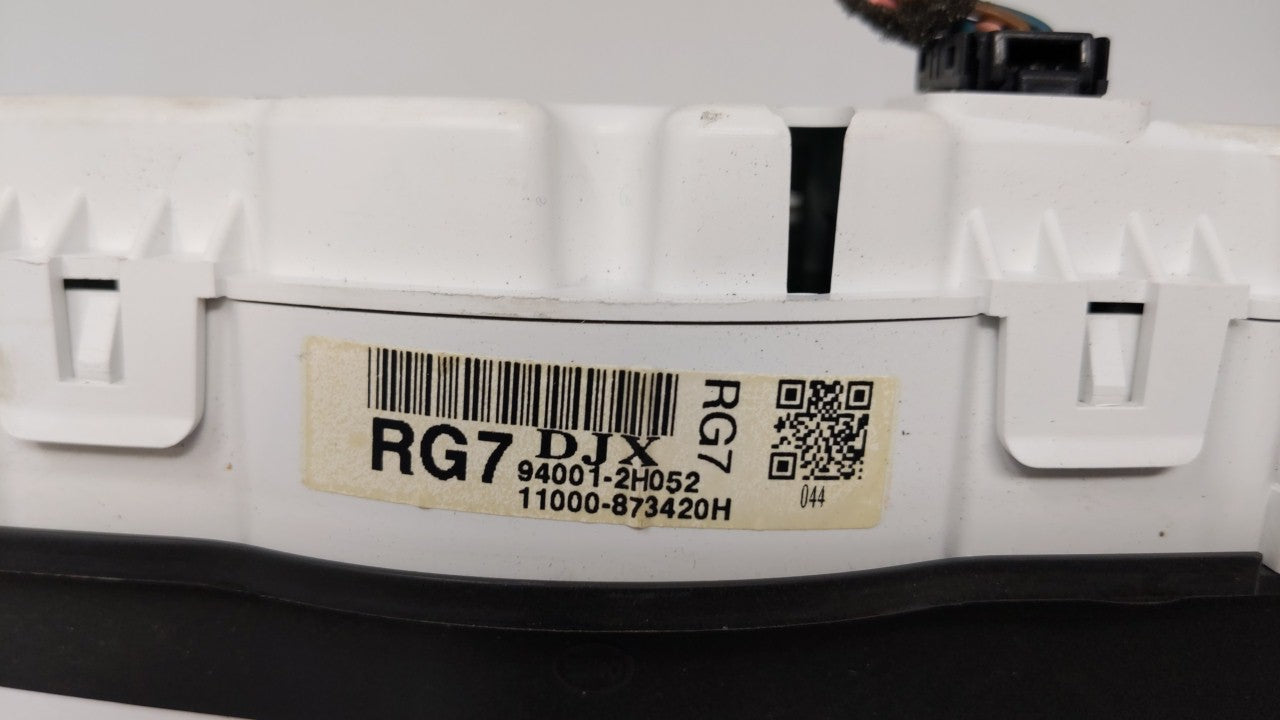 2013-2014 Ford Escape Instrument Cluster Speedometer Gauges P/N:VPCL8F-10894-B 94001-2H052 Fits Fits 2013 2014 OEM Used Auto