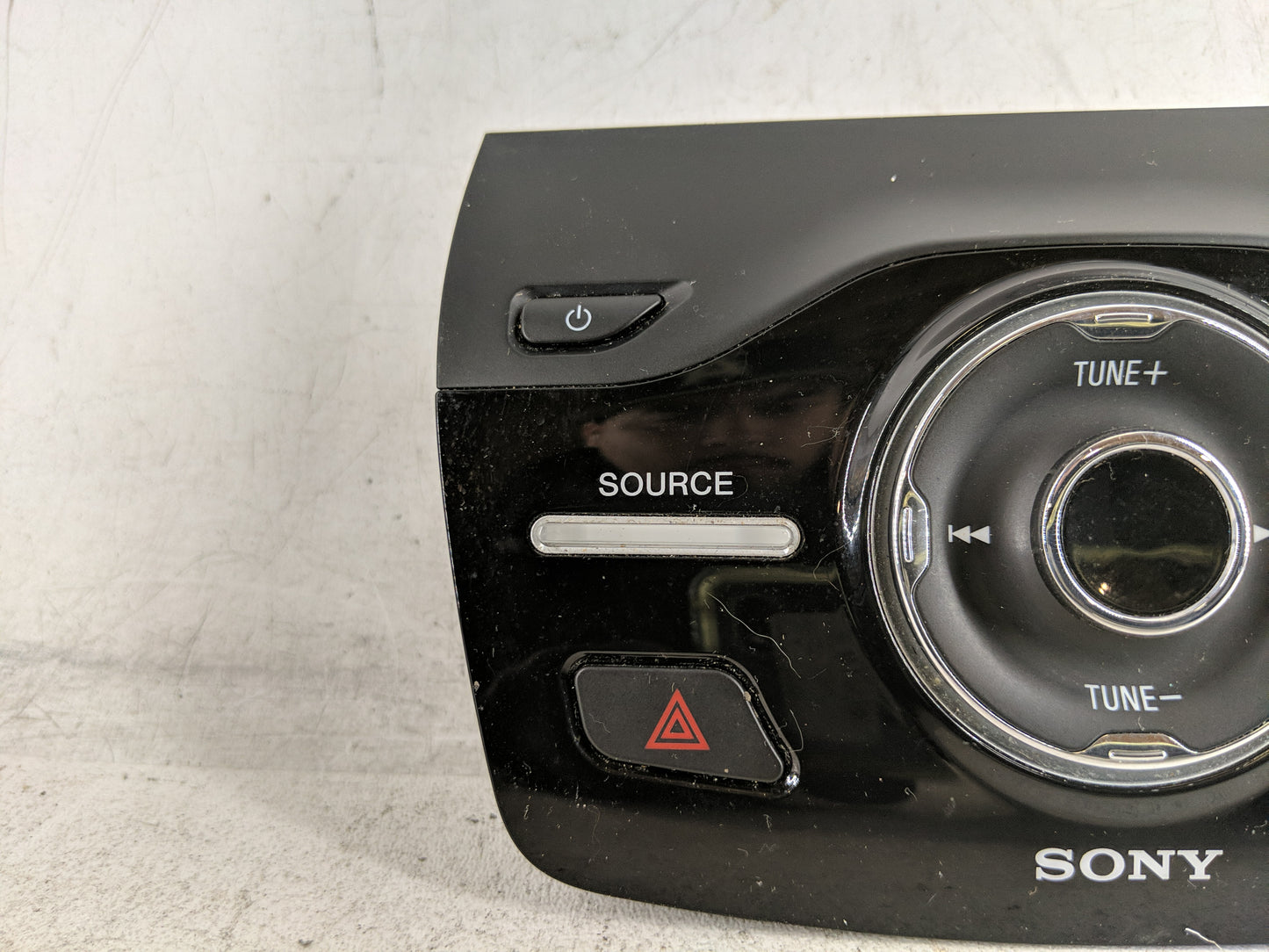 2013-2016 Ford Escape Radio AM FM Cd Player Receiver Replacement P/N:CJ5T-18K811-FD Fits Fits 2013 2014 2015 2016 OEM Used A