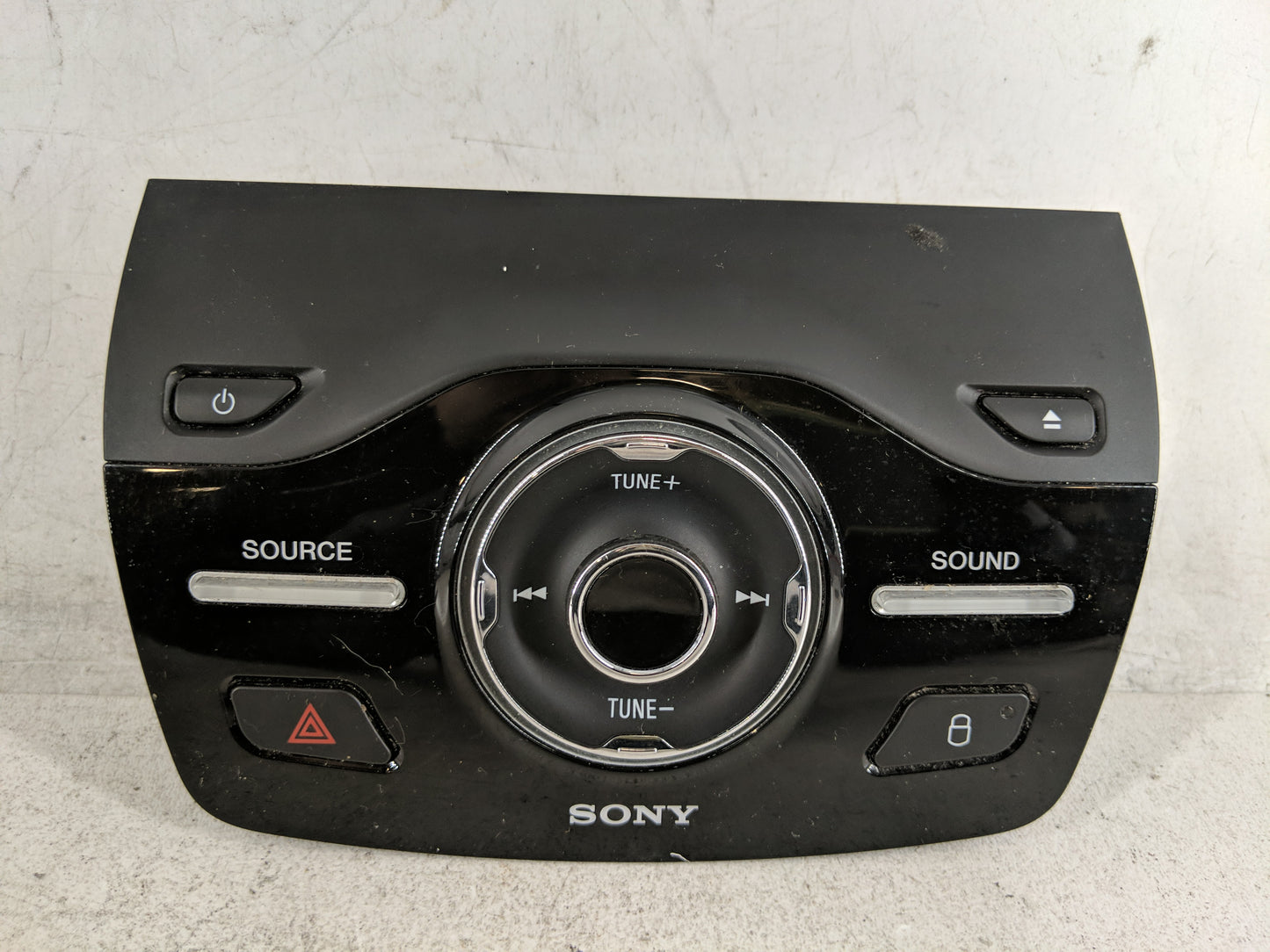 2013-2016 Ford Escape Radio AM FM Cd Player Receiver Replacement P/N:CJ5T-18K811-FD Fits Fits 2013 2014 2015 2016 OEM Used A