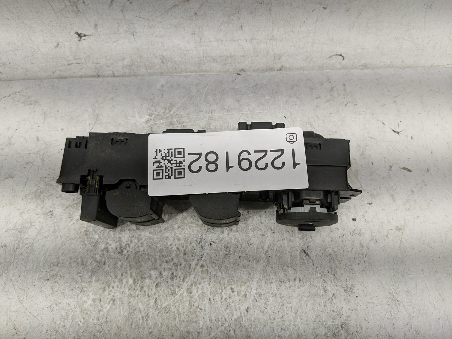 2013-2019 Ford Escape Master Power Window Switch Replacement Driver Side Left P/N:BM5T-14A132-AA Fits OEM Used Auto Parts - 