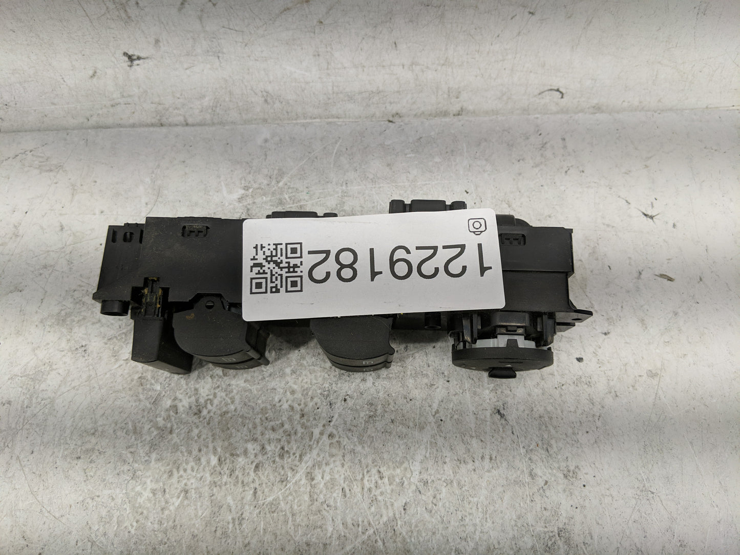 2013-2019 Ford Escape Master Power Window Switch Replacement Driver Side Left P/N:BM5T-14A132-AA Fits OEM Used Auto Parts - 