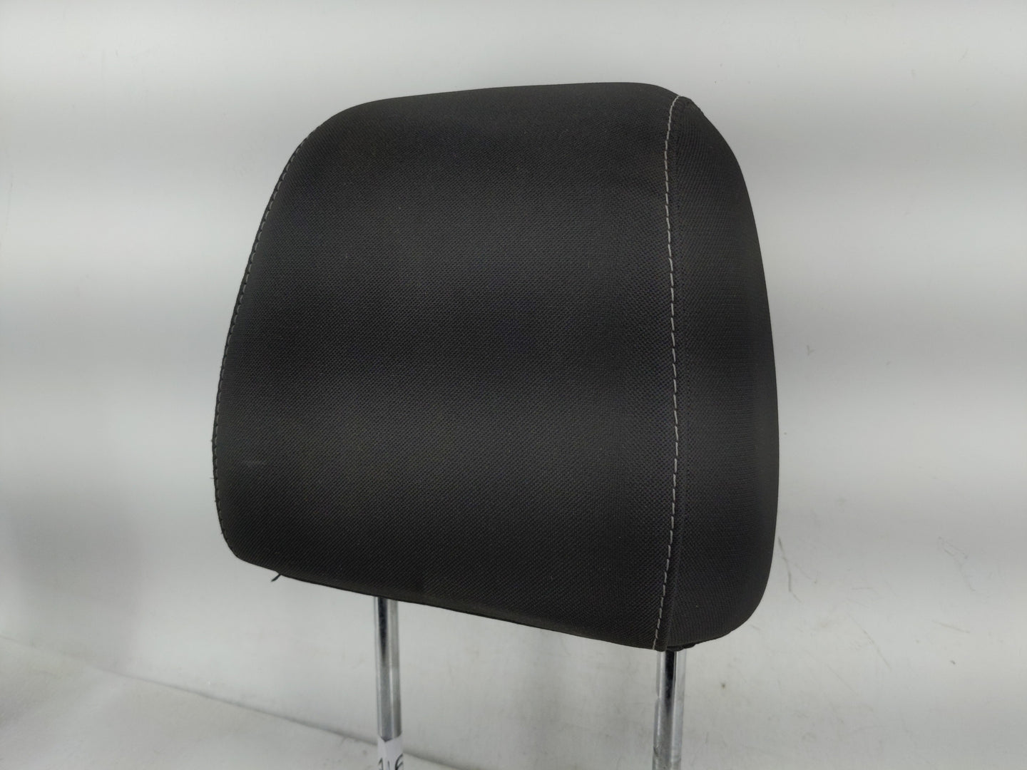 2014 Ford Escape Headrest Head Rest Front Driver Passenger Seat Fits OEM Used Auto Parts - Oemusedautoparts1.com