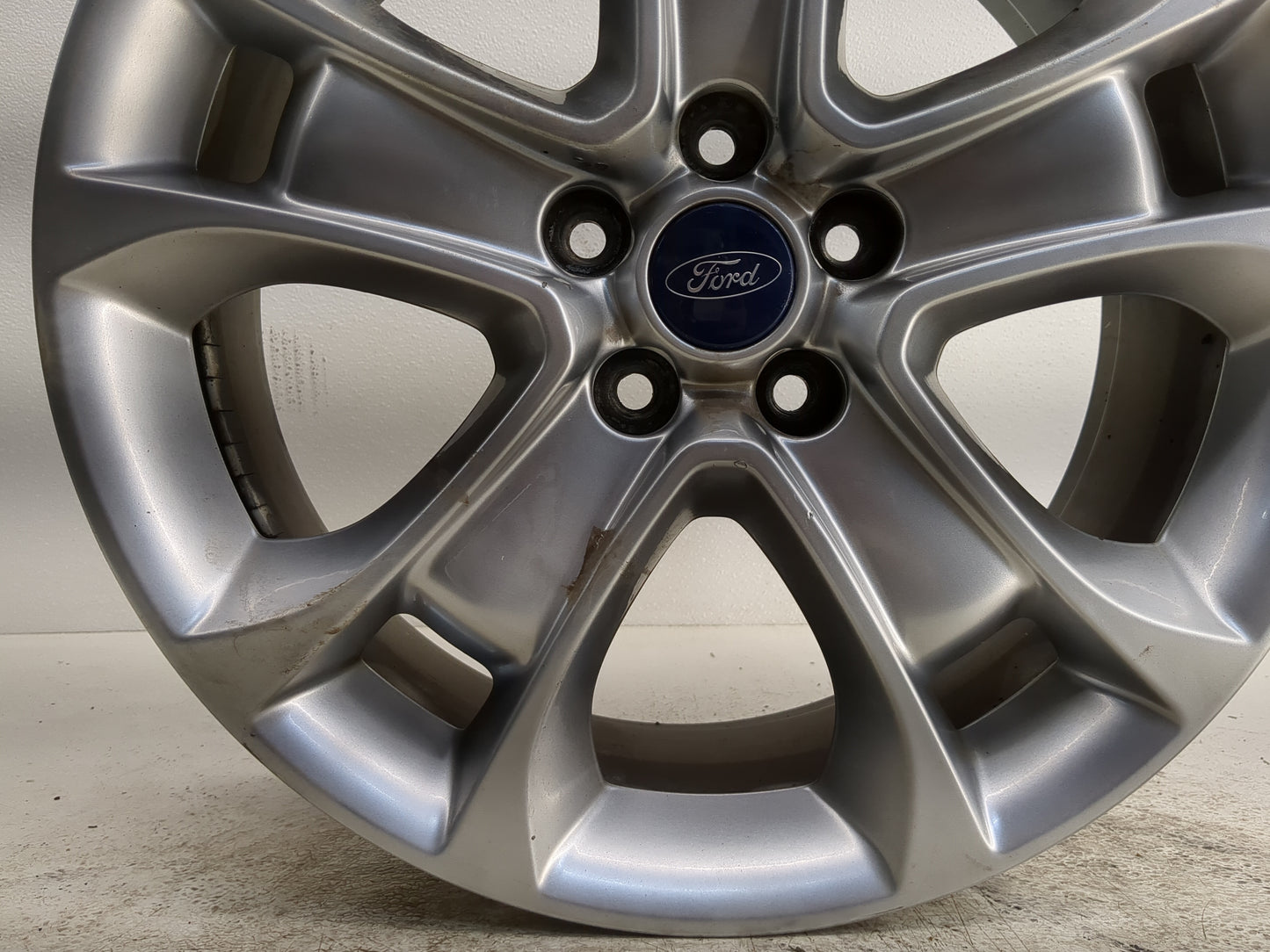 2013-2016 Ford Escape Oem Wheel Rim - Oemusedautoparts1.com