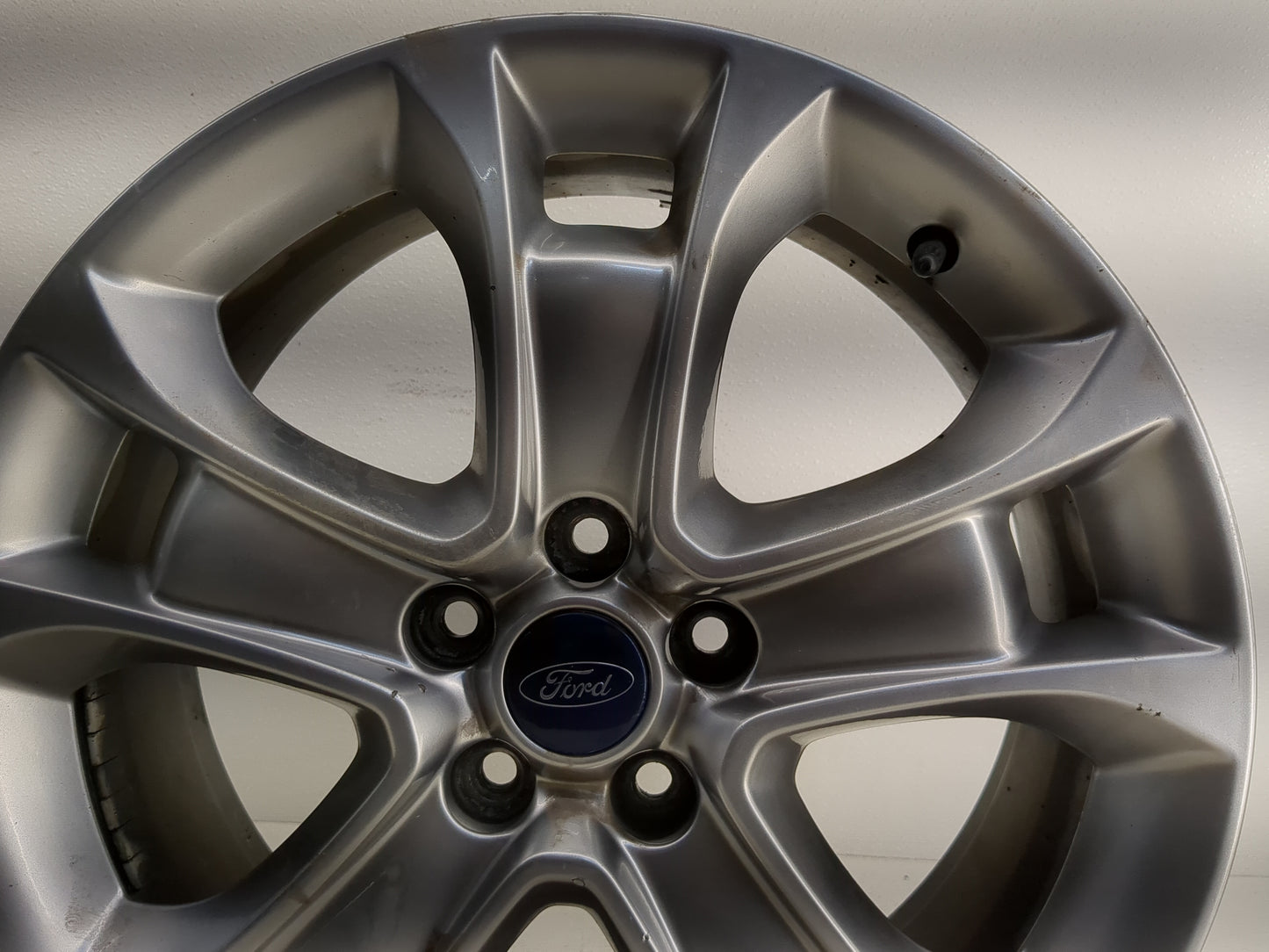 2013-2016 Ford Escape Oem Wheel Rim - Oemusedautoparts1.com