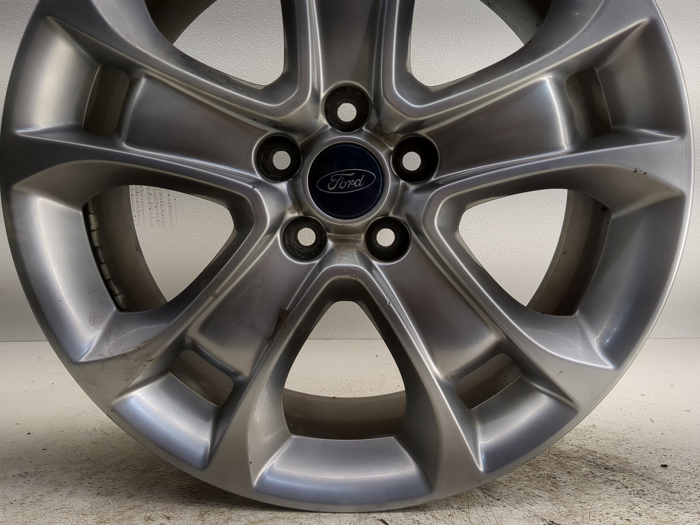 2013-2016 Ford Escape Oem Wheel Rim - Oemusedautoparts1.com