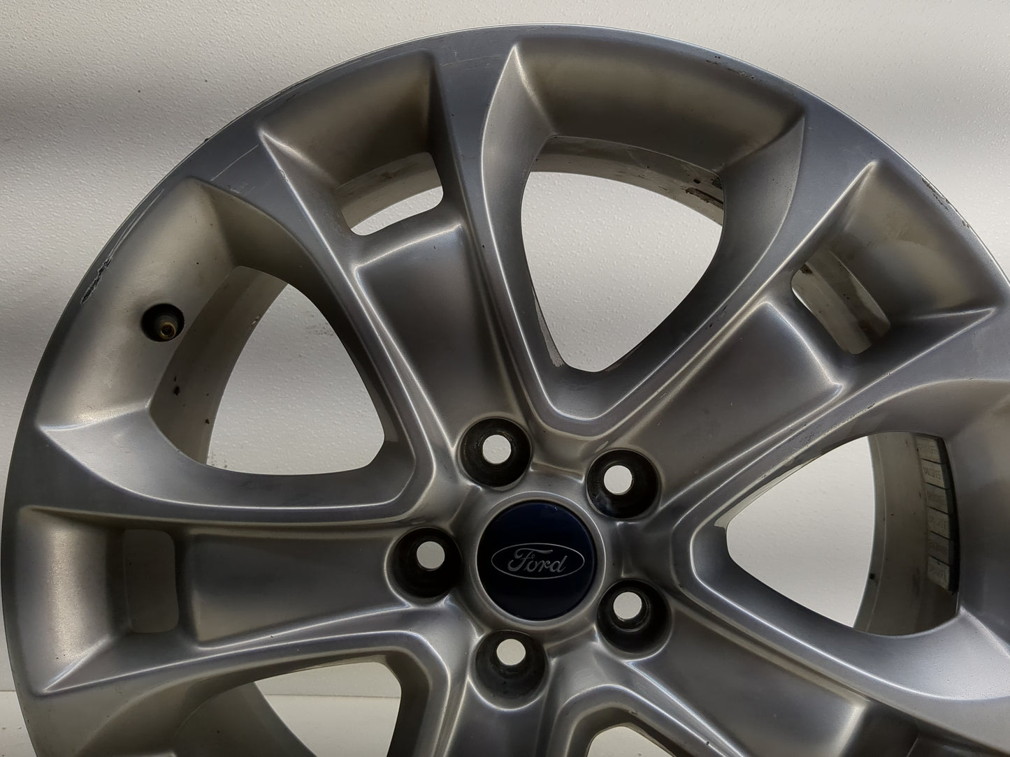 2013-2016 Ford Escape Oem Wheel Rim 1247555 - Oemusedautoparts1.com