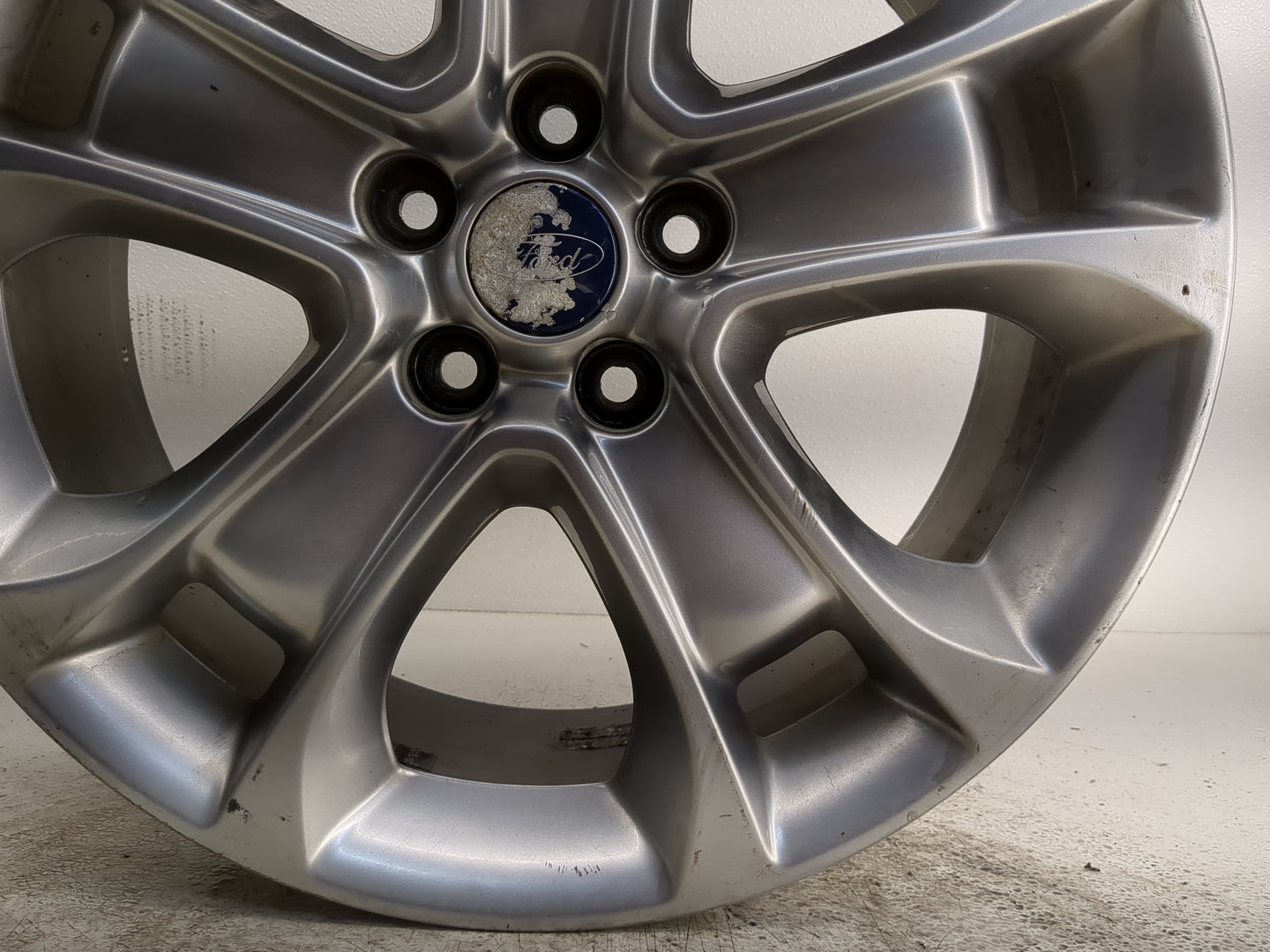 2013-2016 Ford Escape Oem Wheel Rim - Oemusedautoparts1.com