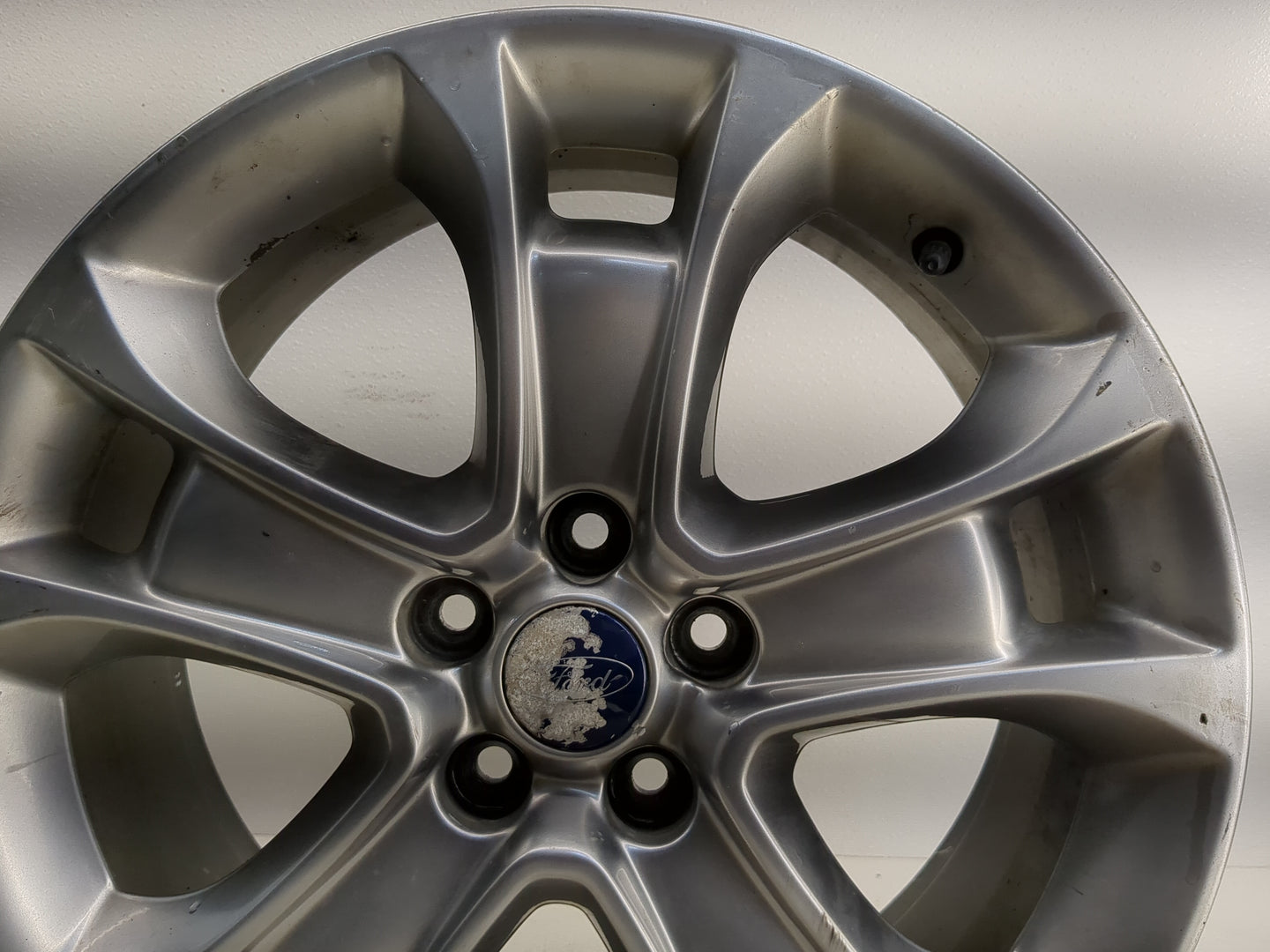 2013-2016 Ford Escape Oem Wheel Rim - Oemusedautoparts1.com