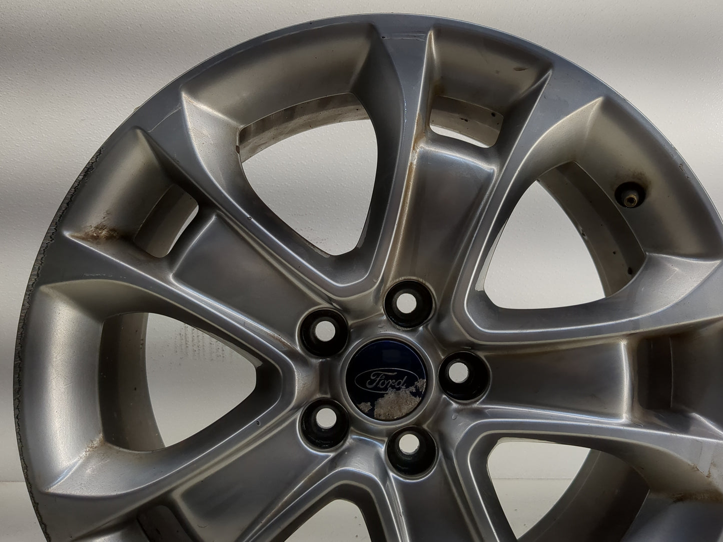 2013-2016 Ford Escape Oem Wheel Rim - Oemusedautoparts1.com