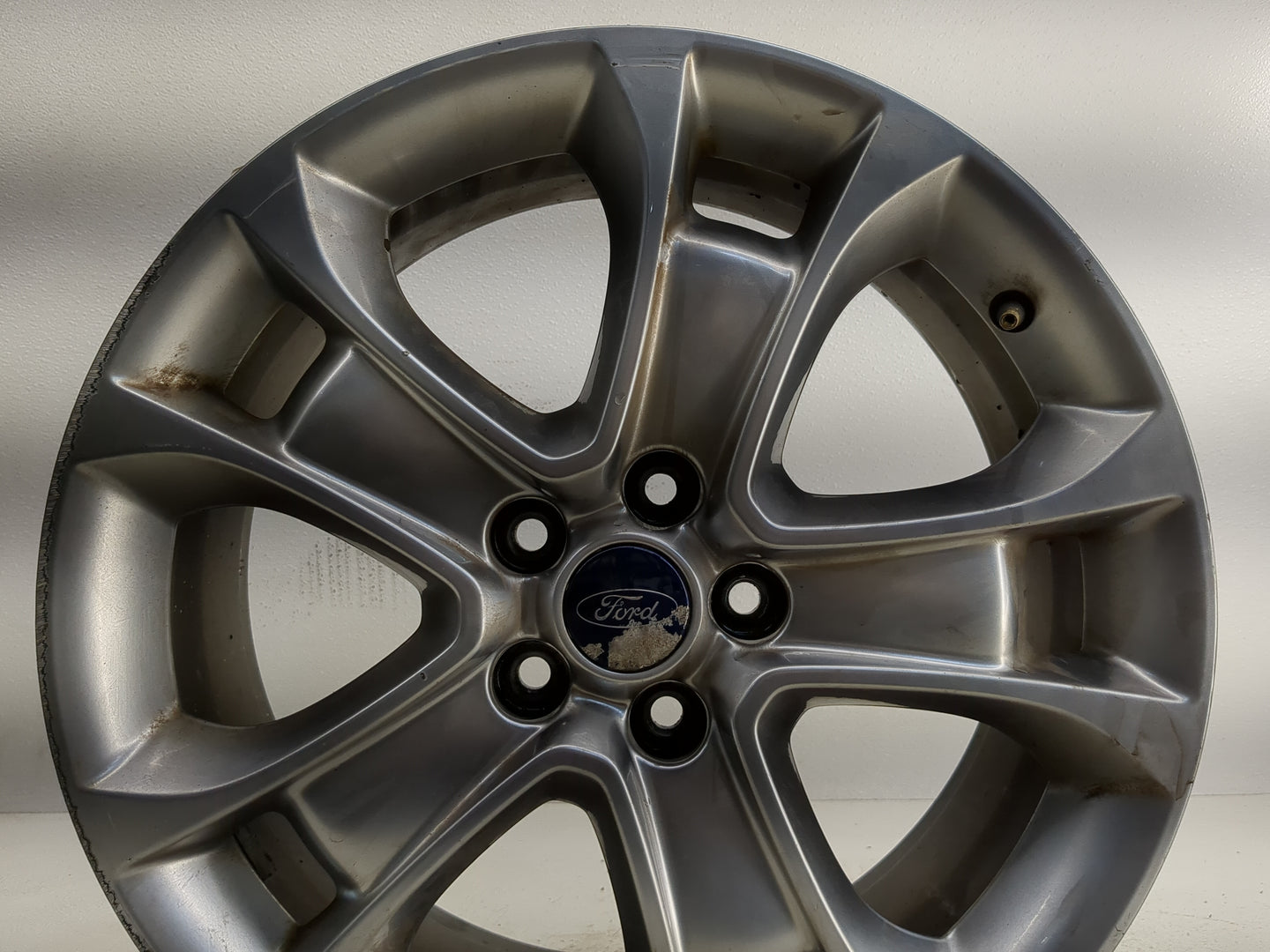 2013-2016 Ford Escape Oem Wheel Rim 1247557 - Oemusedautoparts1.com
