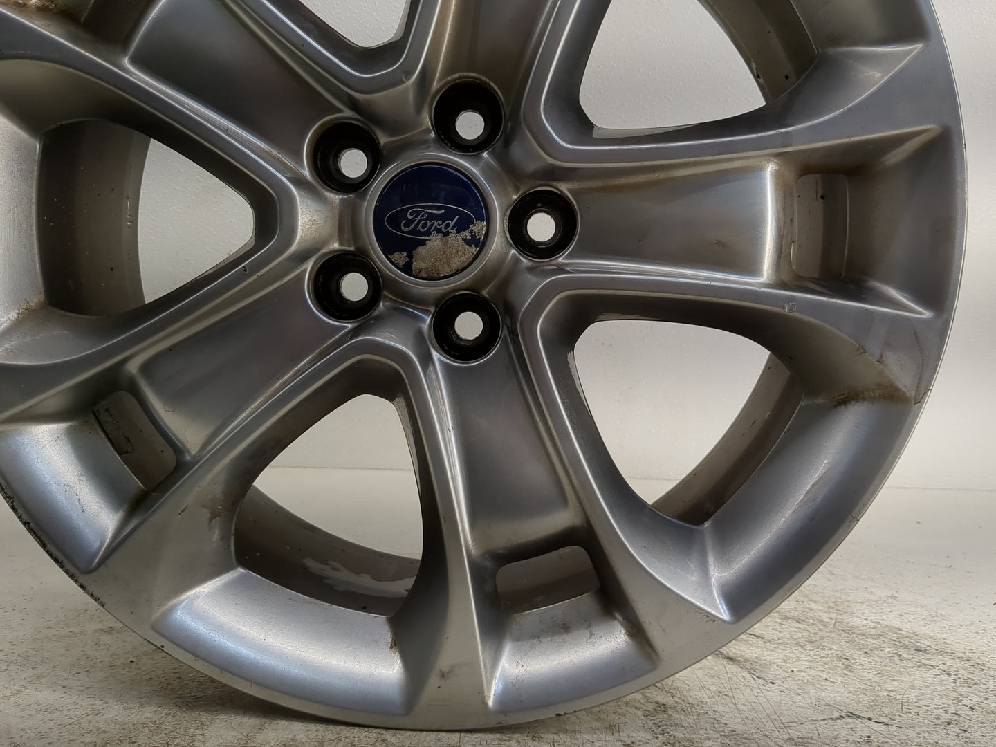 2013-2016 Ford Escape Oem Wheel Rim - Oemusedautoparts1.com