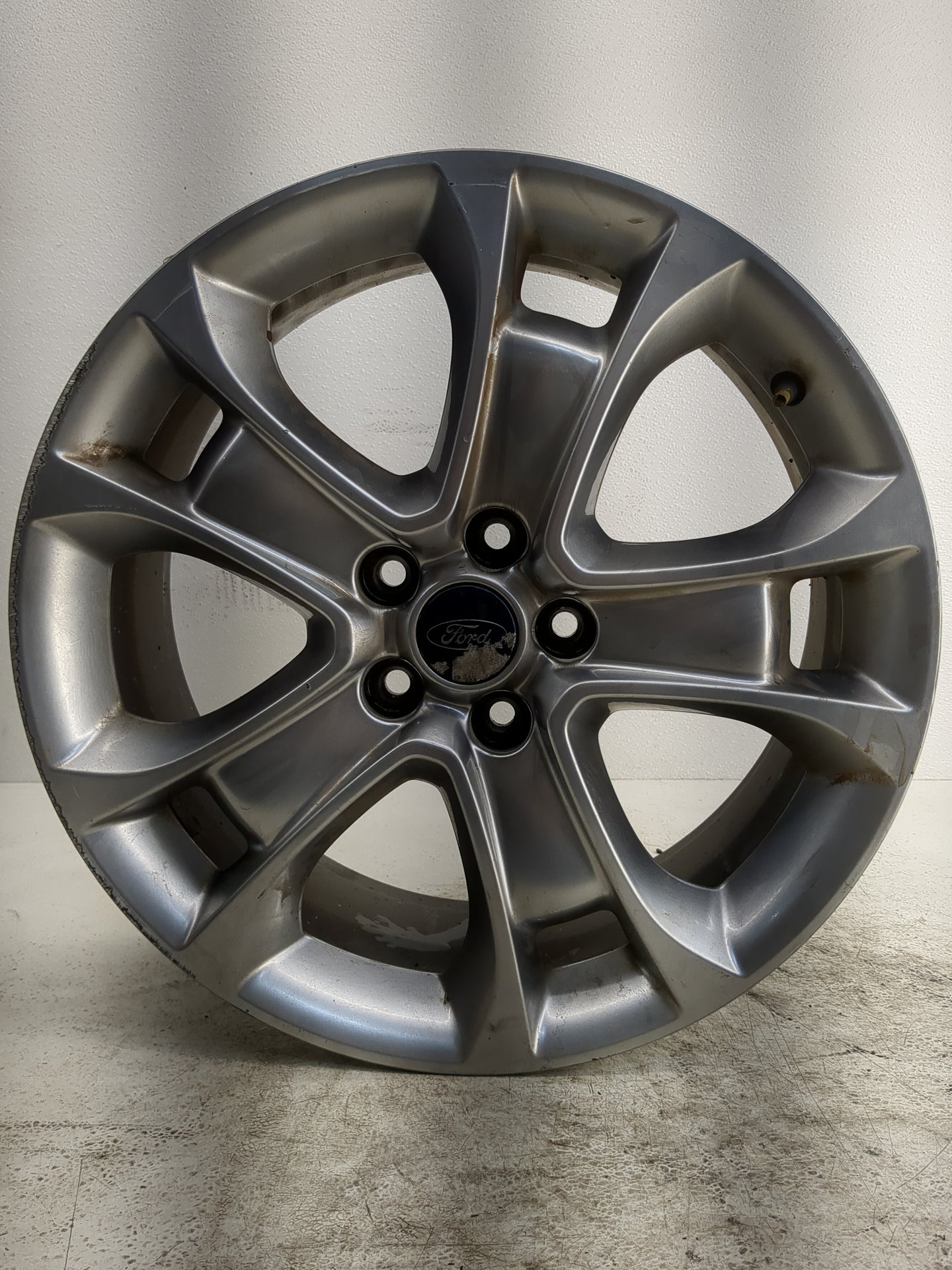 2013-2016 Ford Escape Oem Wheel Rim 1247557 - Oemusedautoparts1.com