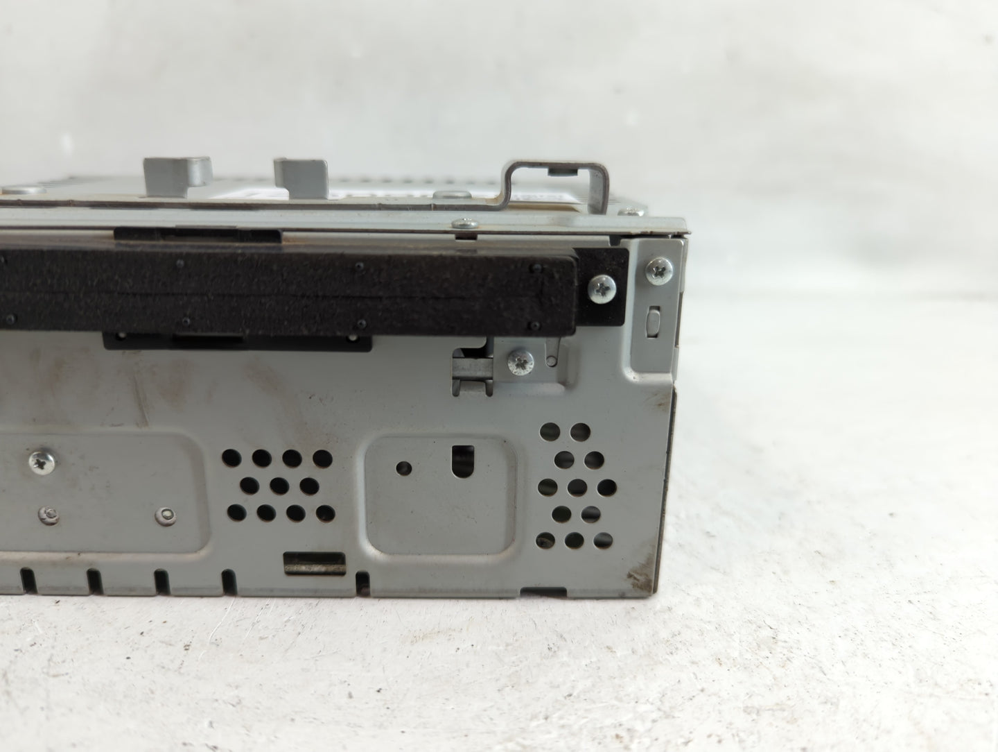 2013-2015 Ford Escape Radio AM FM Cd Player Receiver Replacement P/N:CJ5T-19C107-BB Fits Fits 2013 2014 2015 OEM Used Auto P