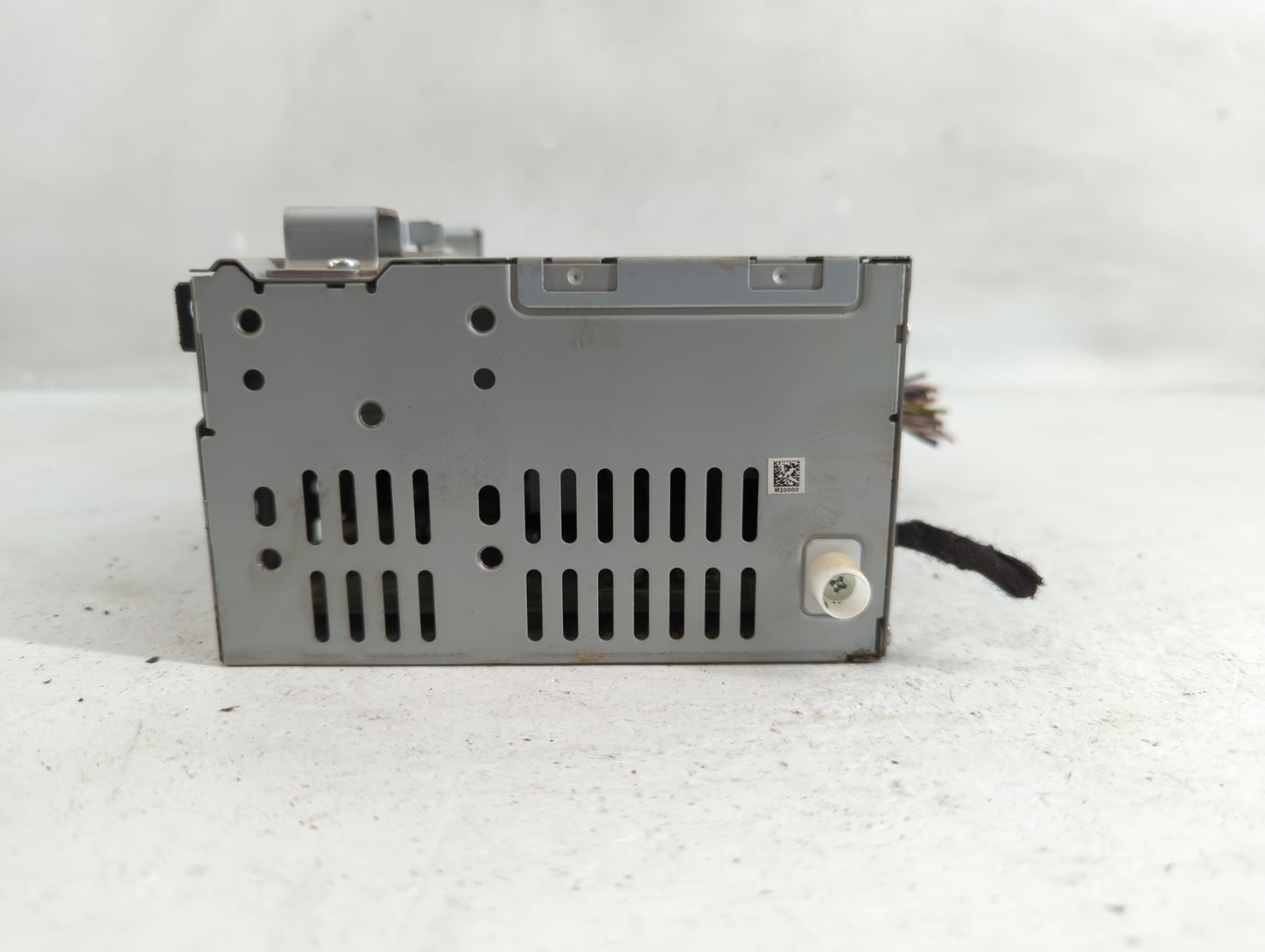 2013-2015 Ford Escape Radio AM FM Cd Player Receiver Replacement P/N:CJ5T-19C107-BB Fits Fits 2013 2014 2015 OEM Used Auto P