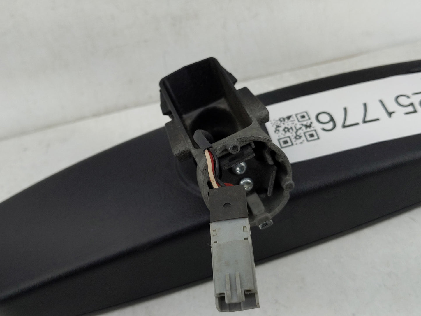 2013-2019 Ford Escape Interior Rear View Mirror Replacement OEM P/N:E11026532 Fits OEM Used Auto Parts - Oemusedautoparts1.c