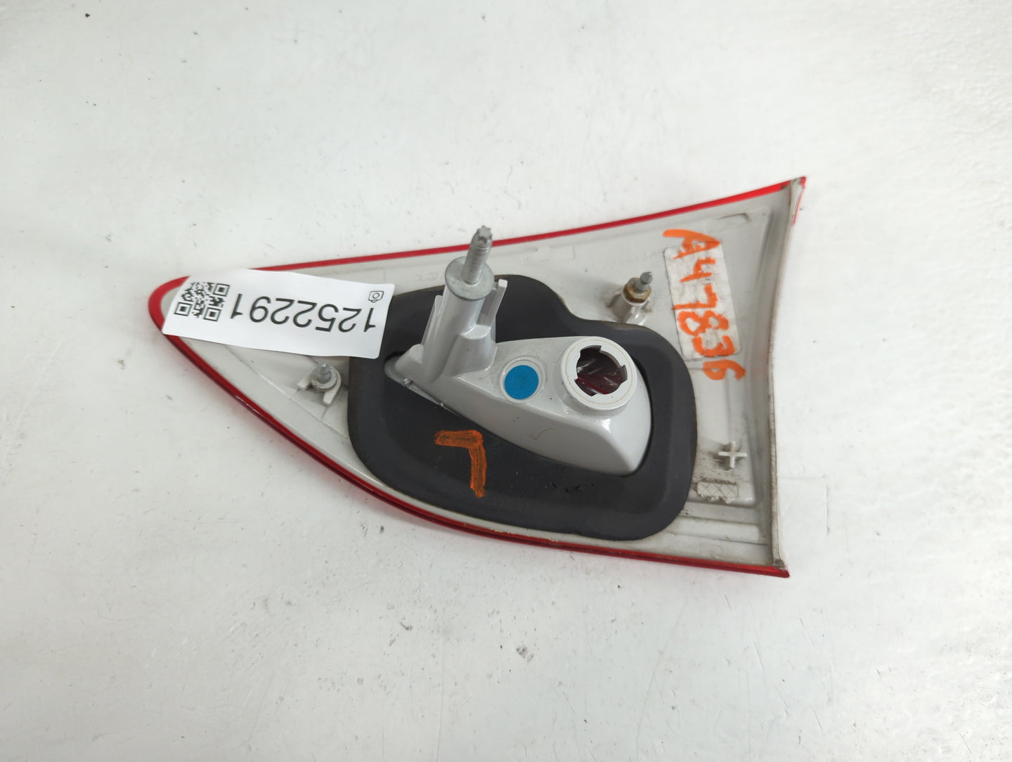 2013-2016 Ford Escape Tail Light Assembly Passenger Right OEM Fits Fits 2013 2014 2015 2016 OEM Used Auto Parts - Oemusedaut