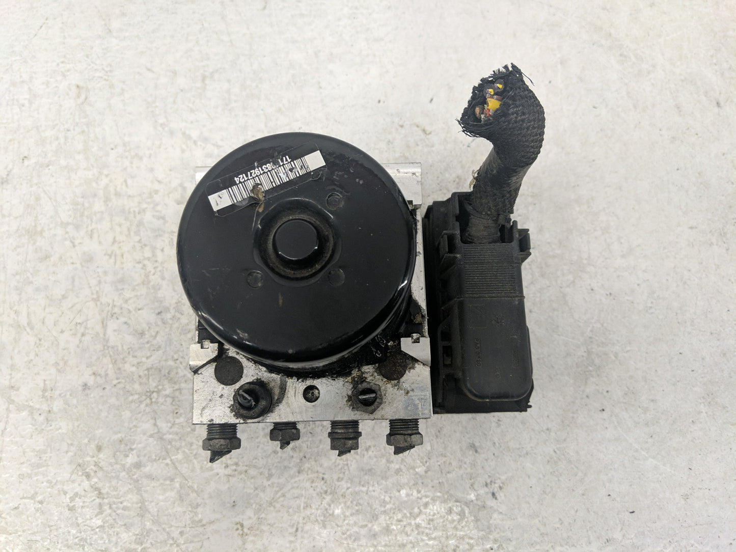 2013-2015 Ford Escape ABS Pump Control Module Replacement P/N:CV61-2C405-AE Fits Fits 2013 2014 2015 OEM Used Auto Parts - O