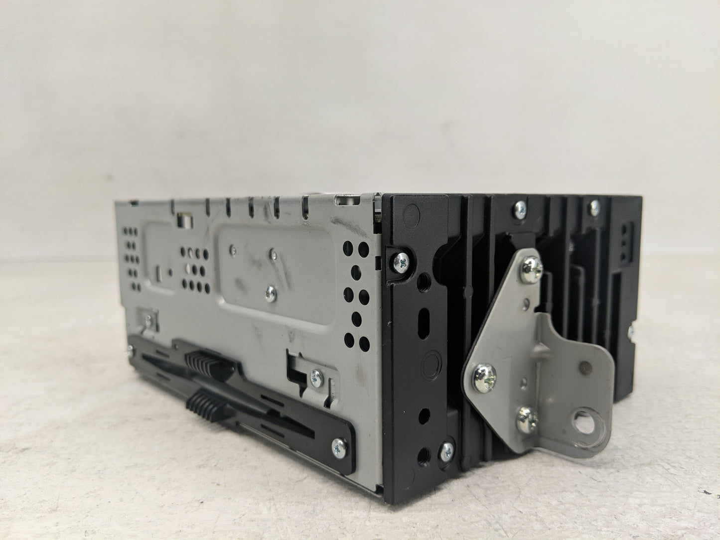 2013-2015 Ford Escape Radio AM FM Cd Player Receiver Replacement P/N:CJ5T-19C107-DJ Fits Fits 2013 2014 2015 OEM Used Auto P