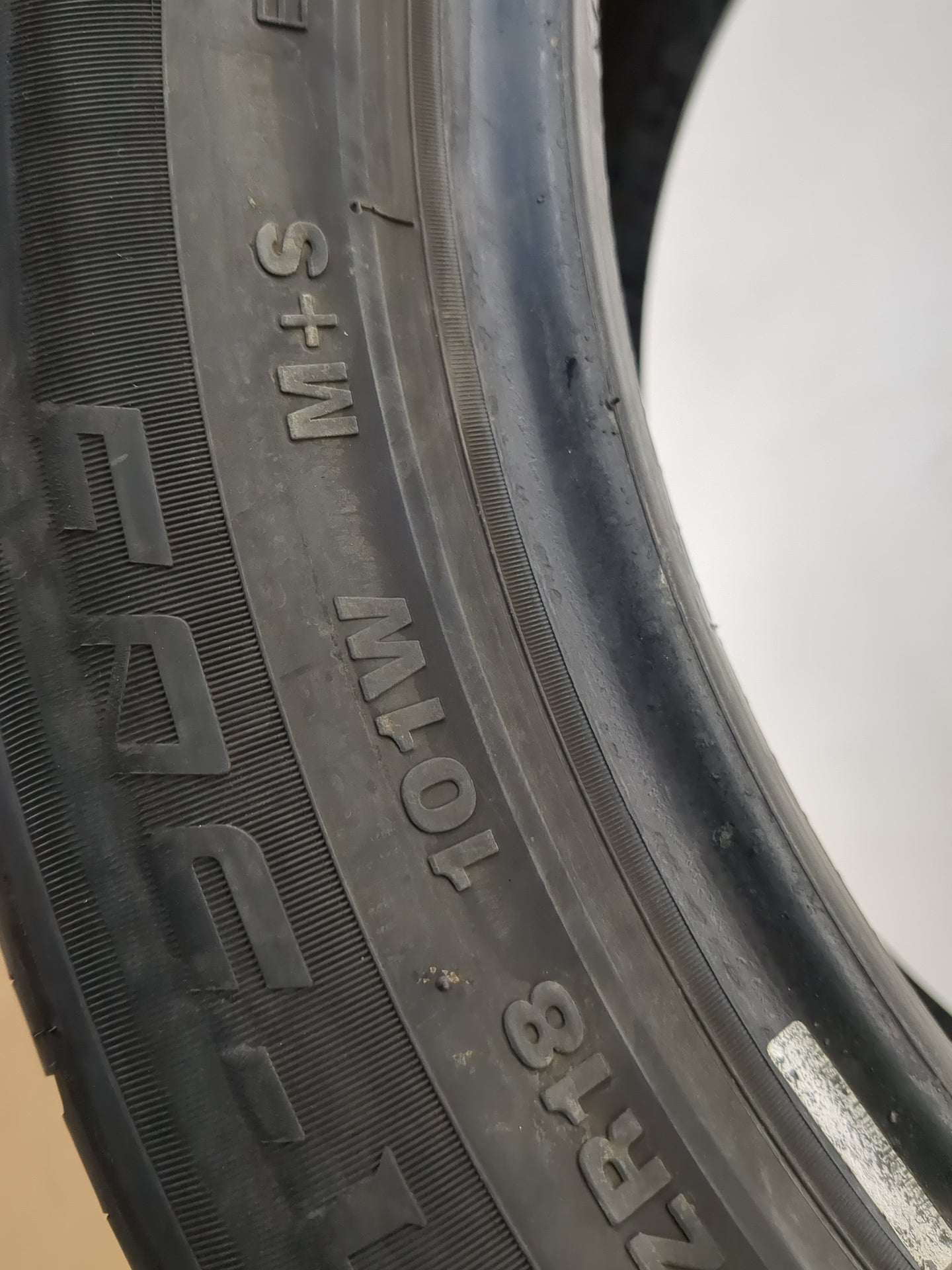 Used Tire 235/50R18 LIONHART LH-503 101W - Tread Depth 8.5/32 - Oemusedautoparts1.com