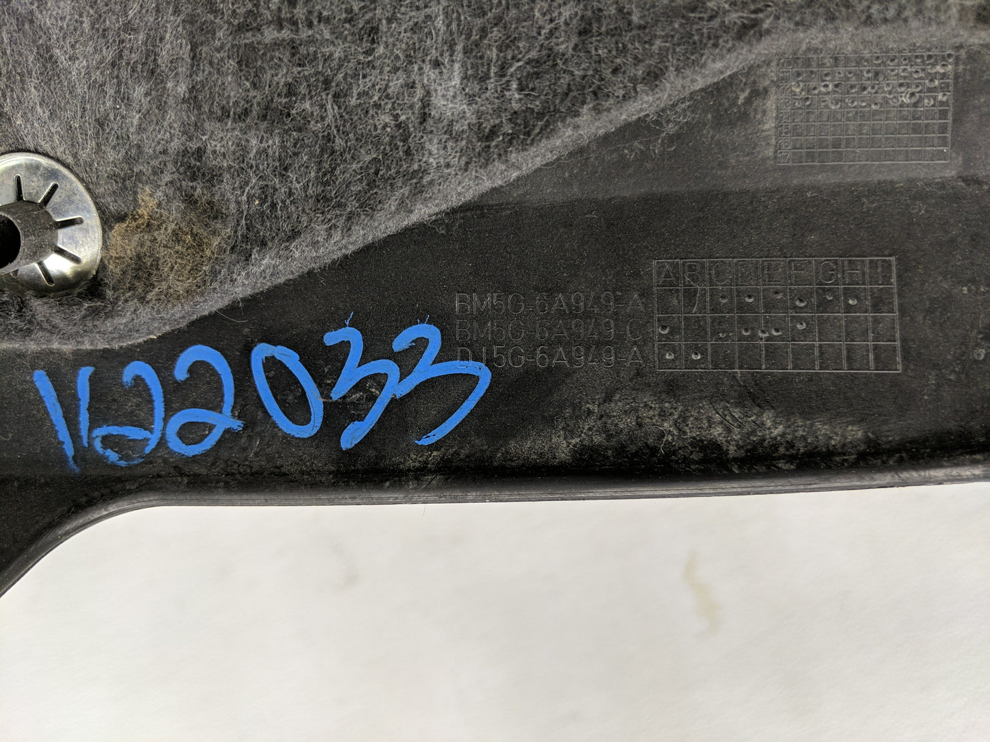 2014 Ford Escape Engine Cover - Oemusedautoparts1.com