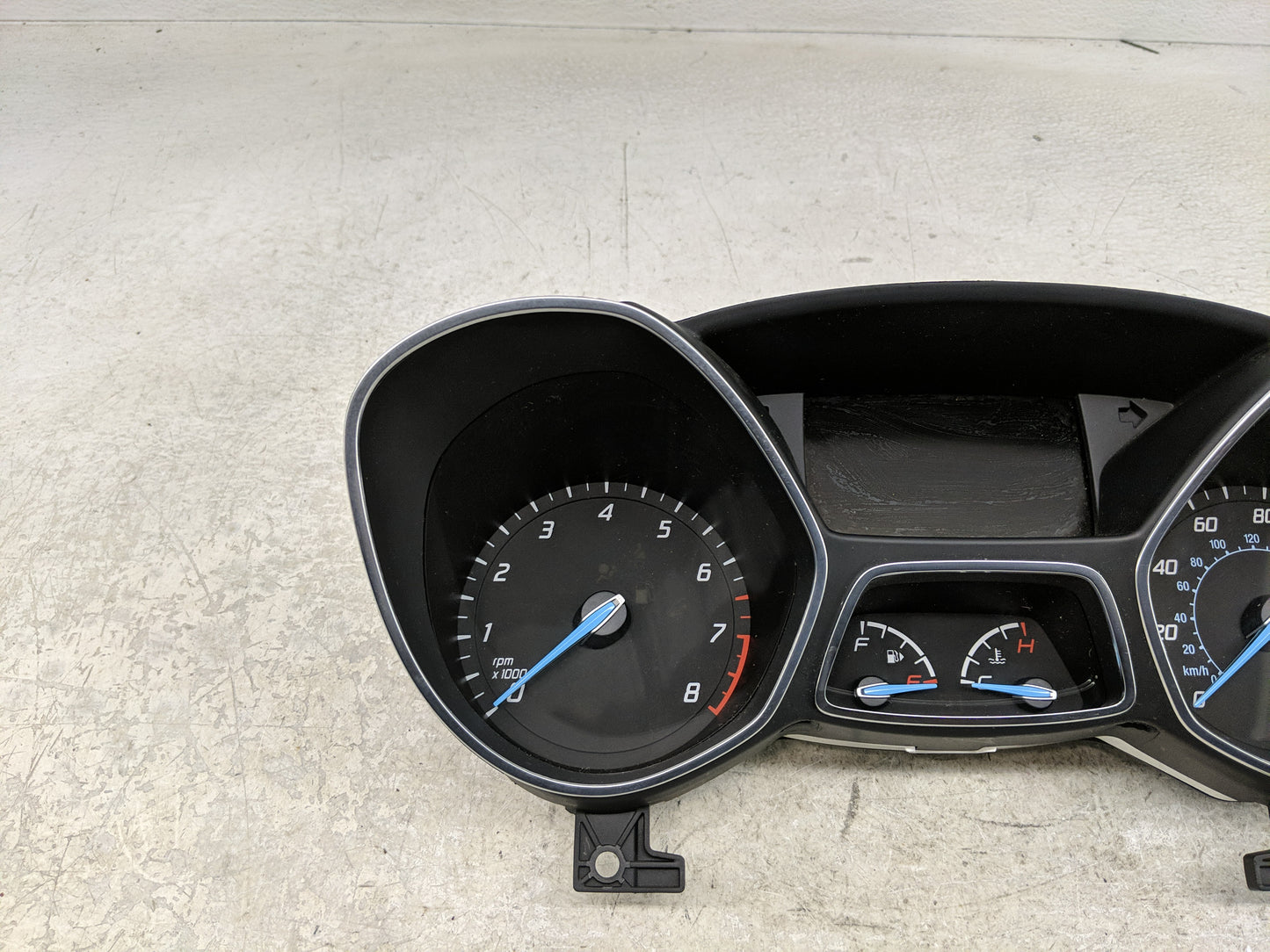 2013-2014 Ford Escape Instrument Cluster Speedometer Gauges Fits Fits 2013 2014 OEM Used Auto Parts - Oemusedautoparts1.com