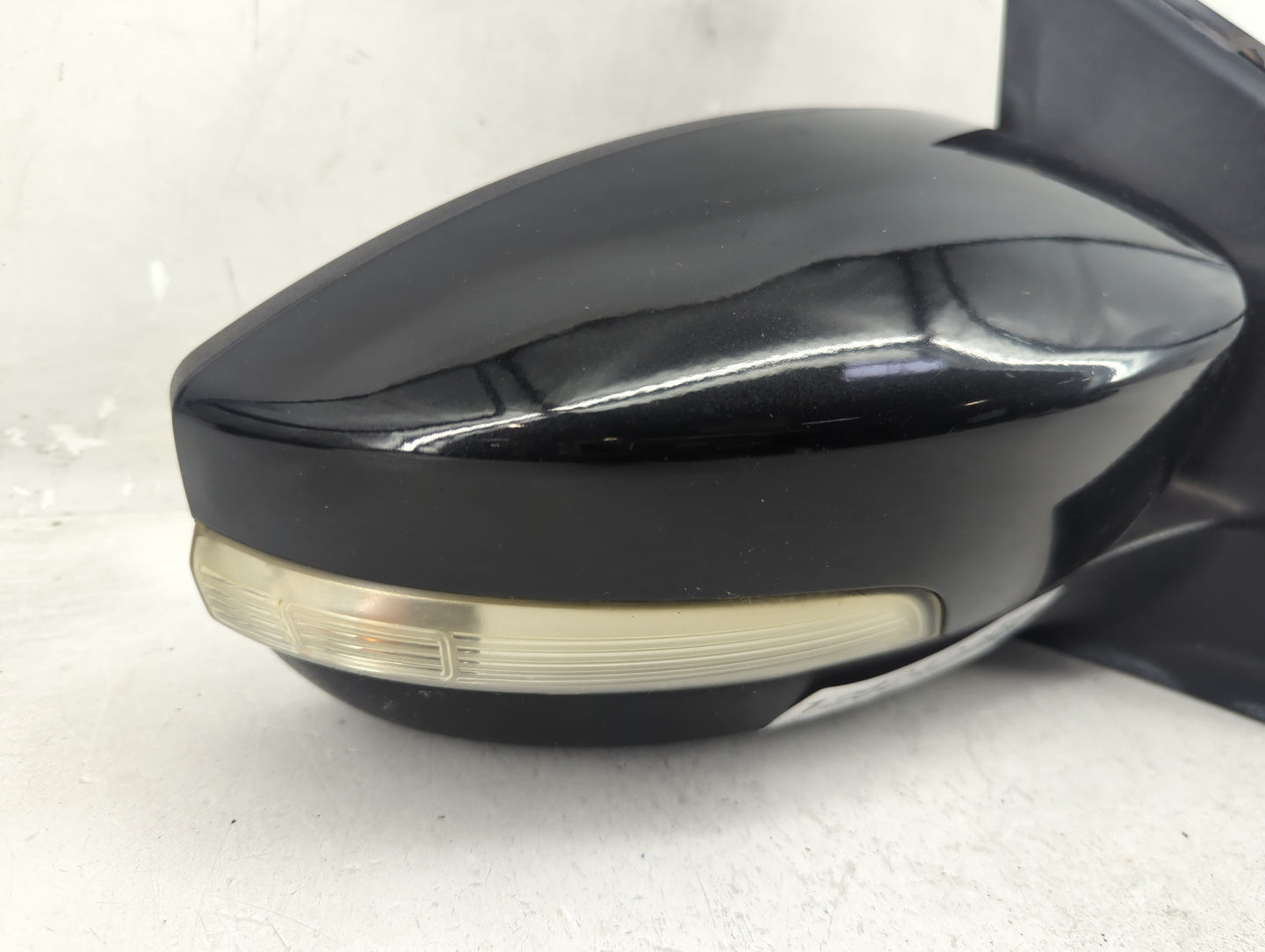 2013-2016 Ford Escape Passenger Side View Mirror - Right Door Mirror OEM Used - Oemusedautoparts1.com