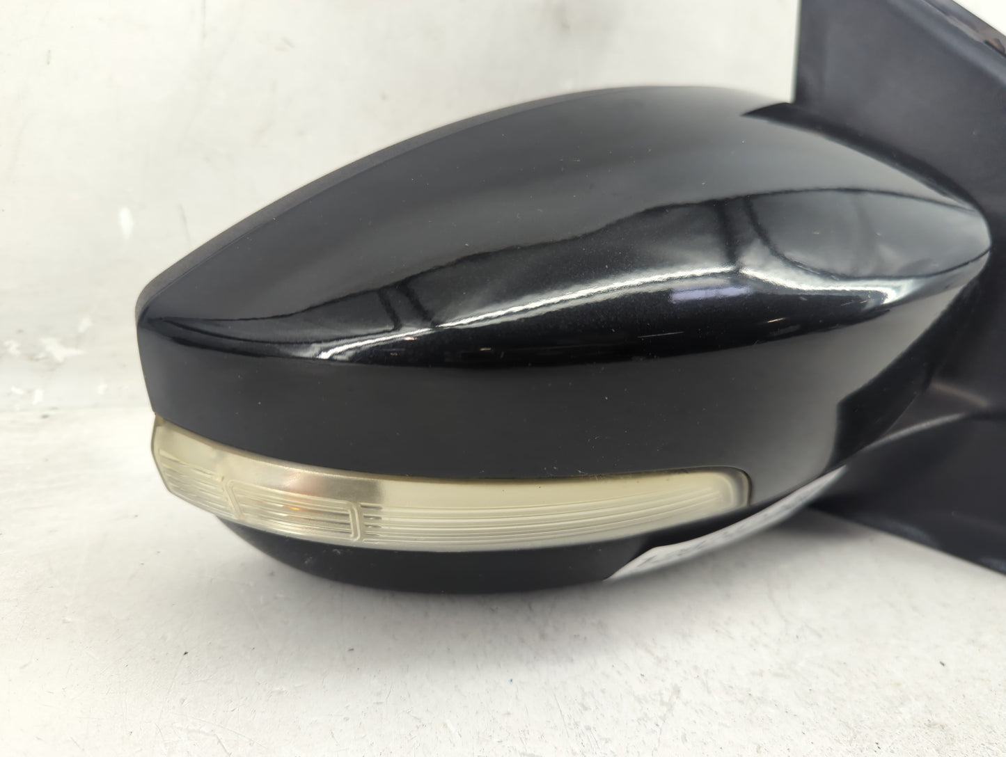 2013-2016 Ford Escape Passenger Side View Mirror - Right Door Mirror OEM Used - Oemusedautoparts1.com