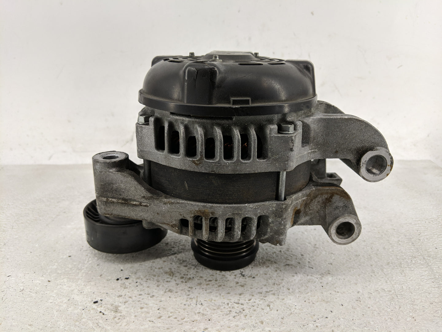 2013-2019 Ford Escape Alternator Replacement Generator Charging Assembly Engine OEM Fits Fits 2013 2014 2015 2016 2017 2018 
