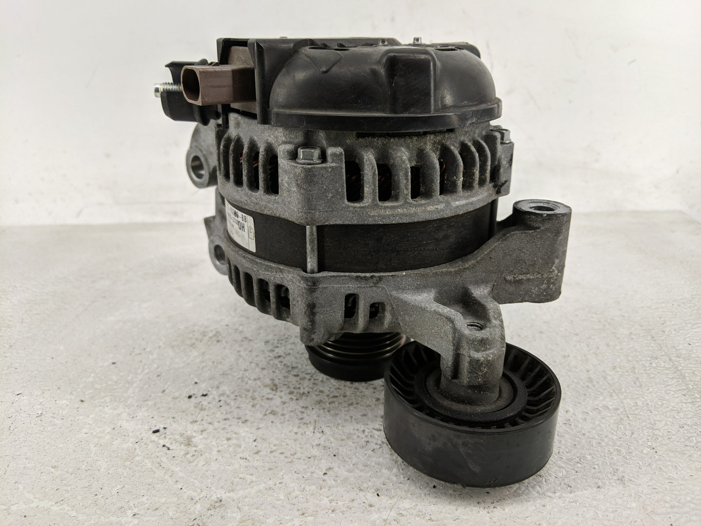 2013-2019 Ford Escape Alternator Replacement Generator Charging Assembly Engine OEM Fits Fits 2013 2014 2015 2016 2017 2018 