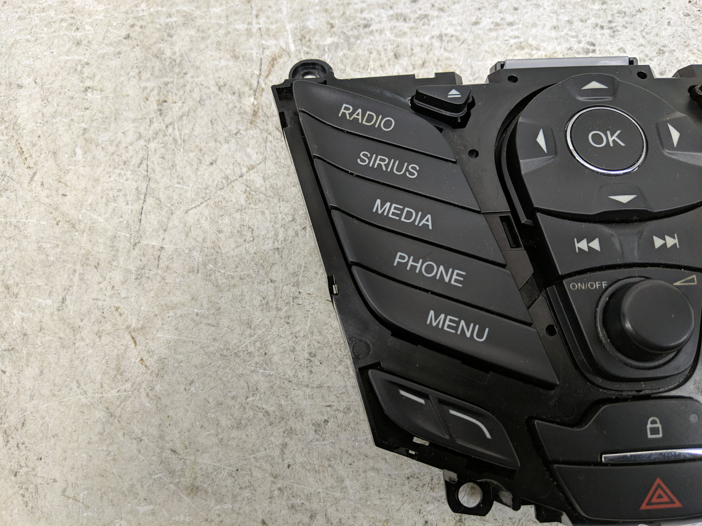 2013-2016 Ford Escape Radio Control Panel - Oemusedautoparts1.com