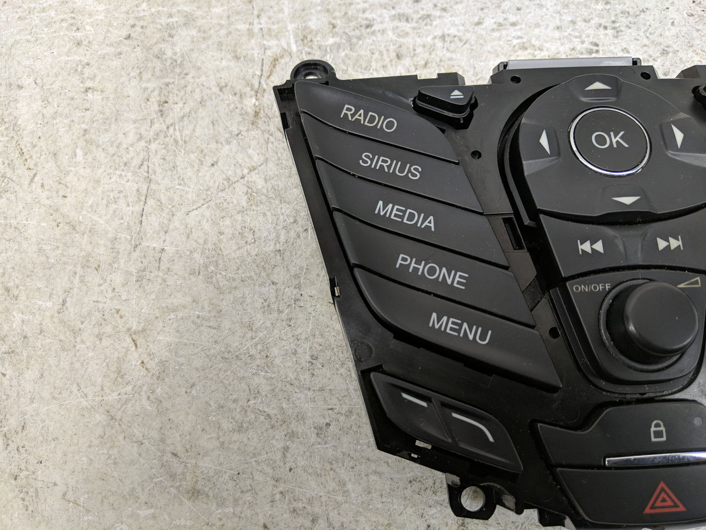 2013-2016 Ford Escape Radio Control Panel - Oemusedautoparts1.com