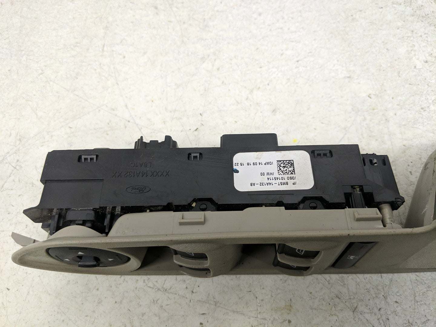 2013-2019 Ford Escape Master Power Window Switch Replacement Driver Side Left P/N:BM5T-14A132-AB Fits OEM Used Auto Parts - 