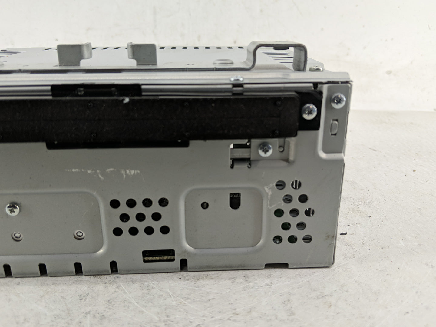 2013-2015 Ford Escape Radio AM FM Cd Player Receiver Replacement P/N:CJ5T-19C107-AH Fits Fits 2013 2014 2015 OEM Used Auto P