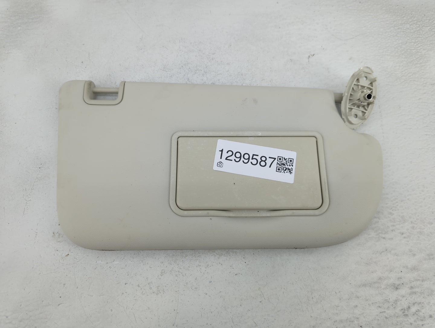 2013-2019 Ford Escape Sun Visor Shade Replacement Passenger Right Mirror Fits Fits 2013 2014 2015 2016 2017 2018 2019 OEM Us