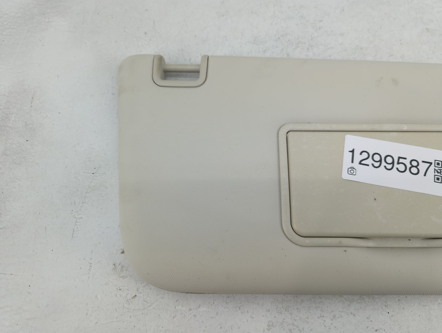 2013-2019 Ford Escape Sun Visor Shade Replacement Passenger Right Mirror Fits Fits 2013 2014 2015 2016 2017 2018 2019 OEM Us