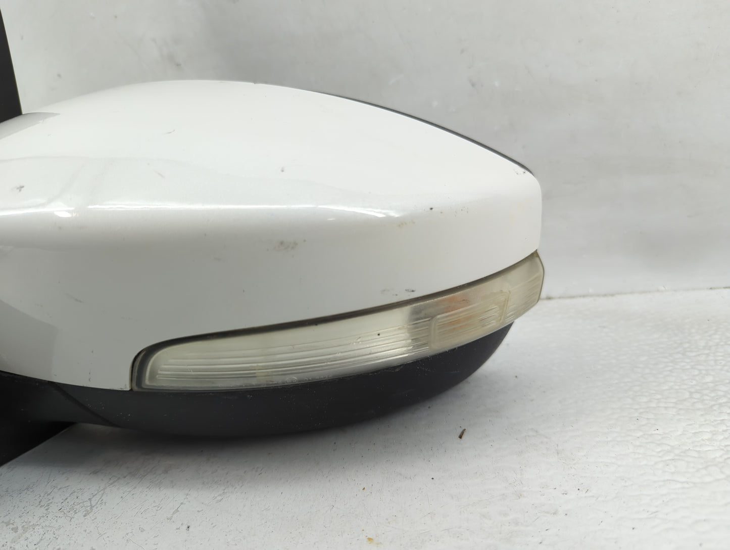 2013-2016 Ford Escape Driver Side View Mirror - Left Door Mirror OEM Used - Oemusedautoparts1.com