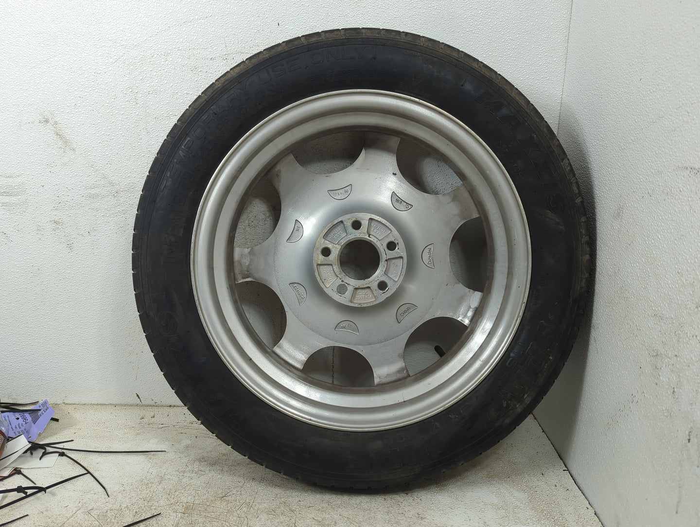 2013-2016 Ford Escape Spare Donut Tire Wheel Rim Oem 1305463 - Oemusedautoparts1.com